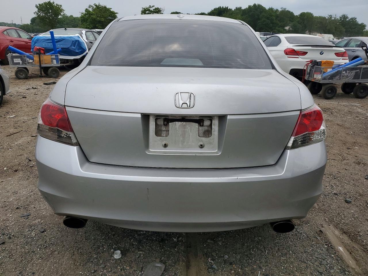 2010 Honda Accord 4d Exl Silver vin: 1HGCP3F81AA005387