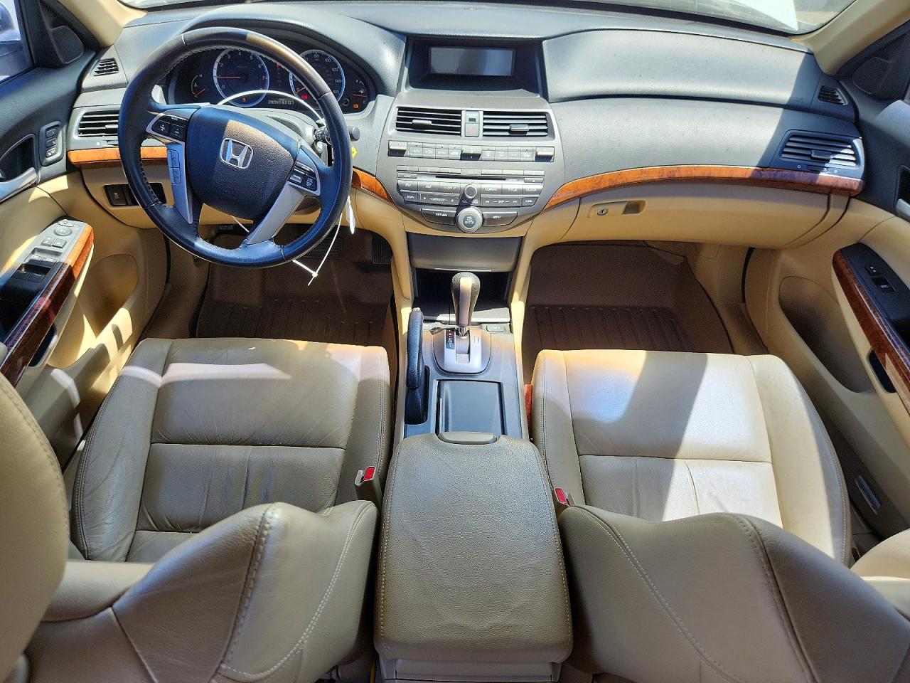 2012 Honda Accord Exl White vin: 1HGCP3F81CA009720