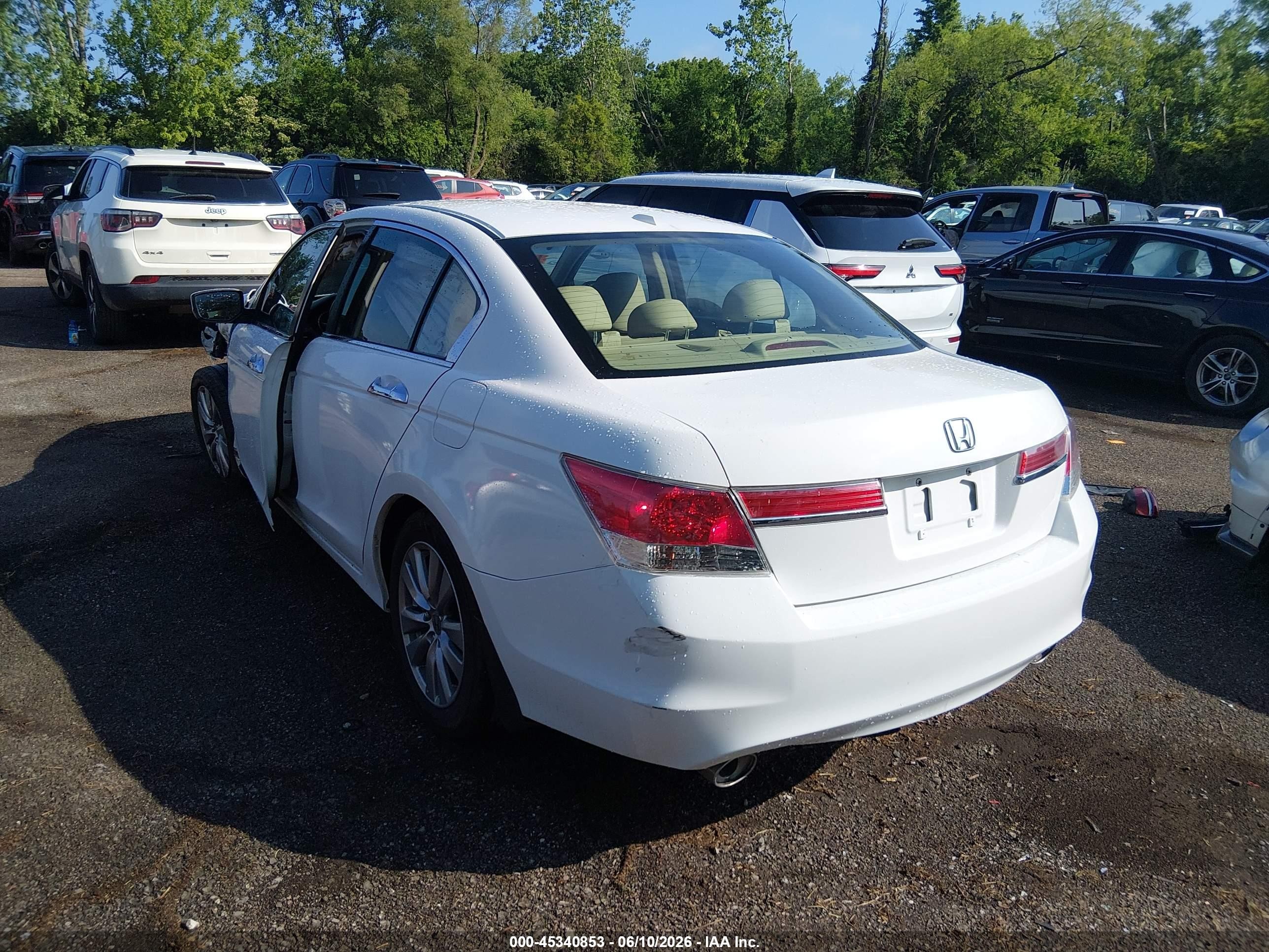 2012 Honda Accord 3.5 Ex-l White vin: 1HGCP3F81CA009801