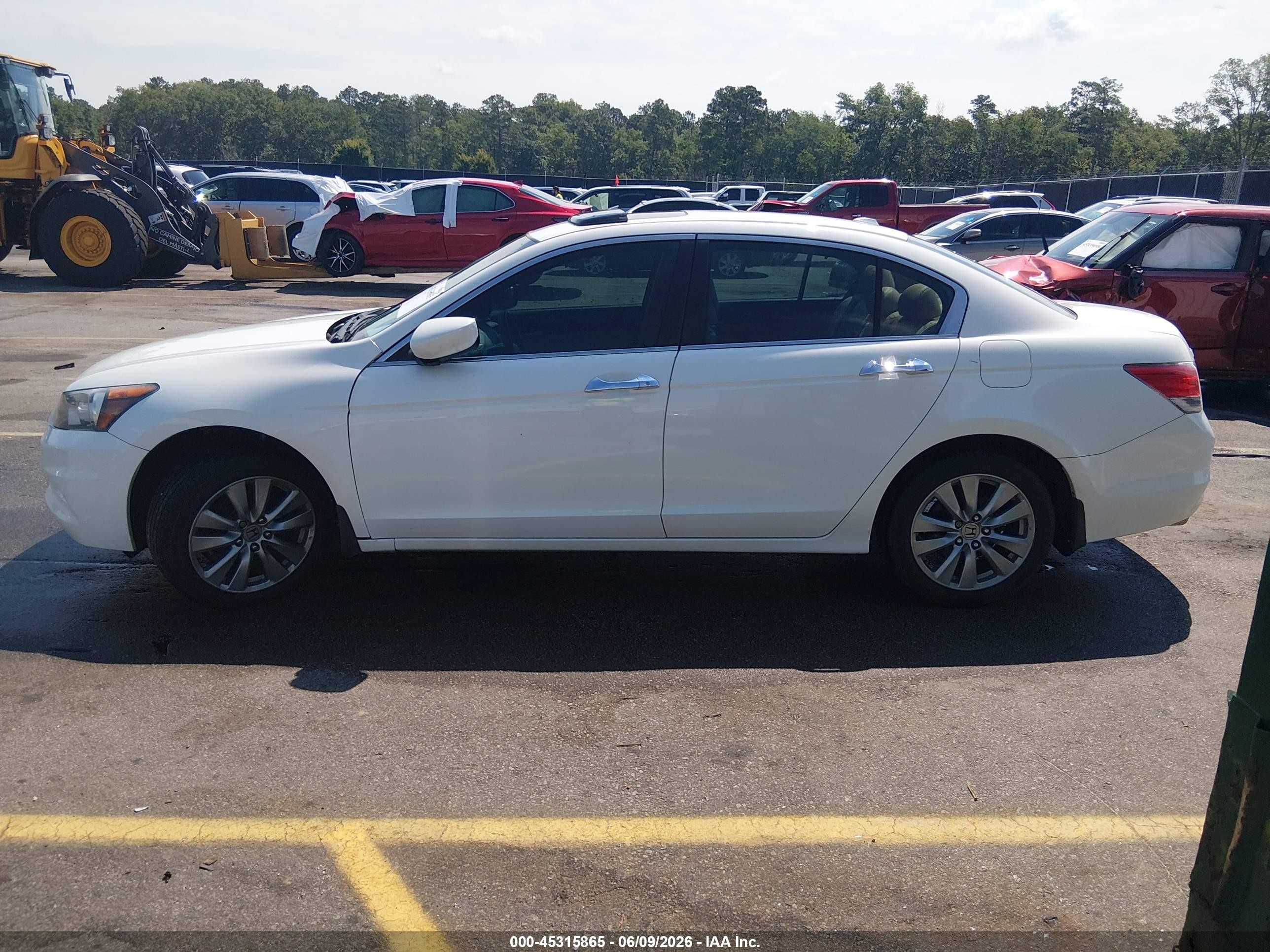 2012 Honda Accord 3.5 Ex-l White vin: 1HGCP3F81CA026565