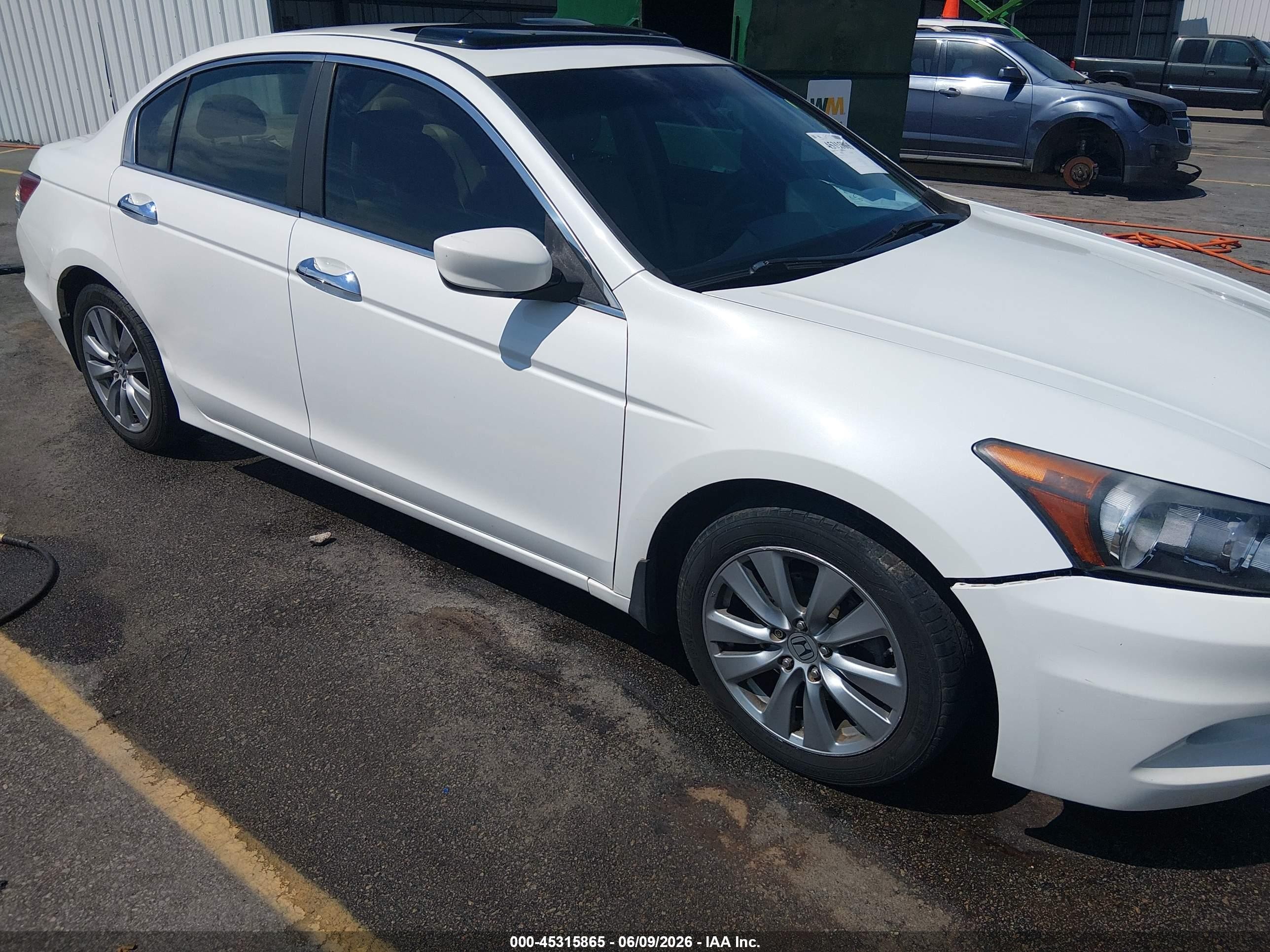 2012 Honda Accord 3.5 Ex-l White vin: 1HGCP3F81CA026565