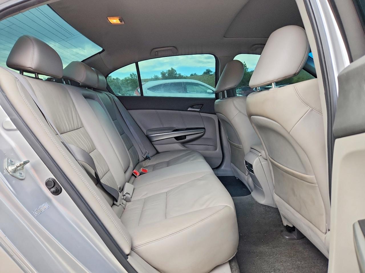 2010 Honda Accord Exl Silver vin: 1HGCP3F82AA028404