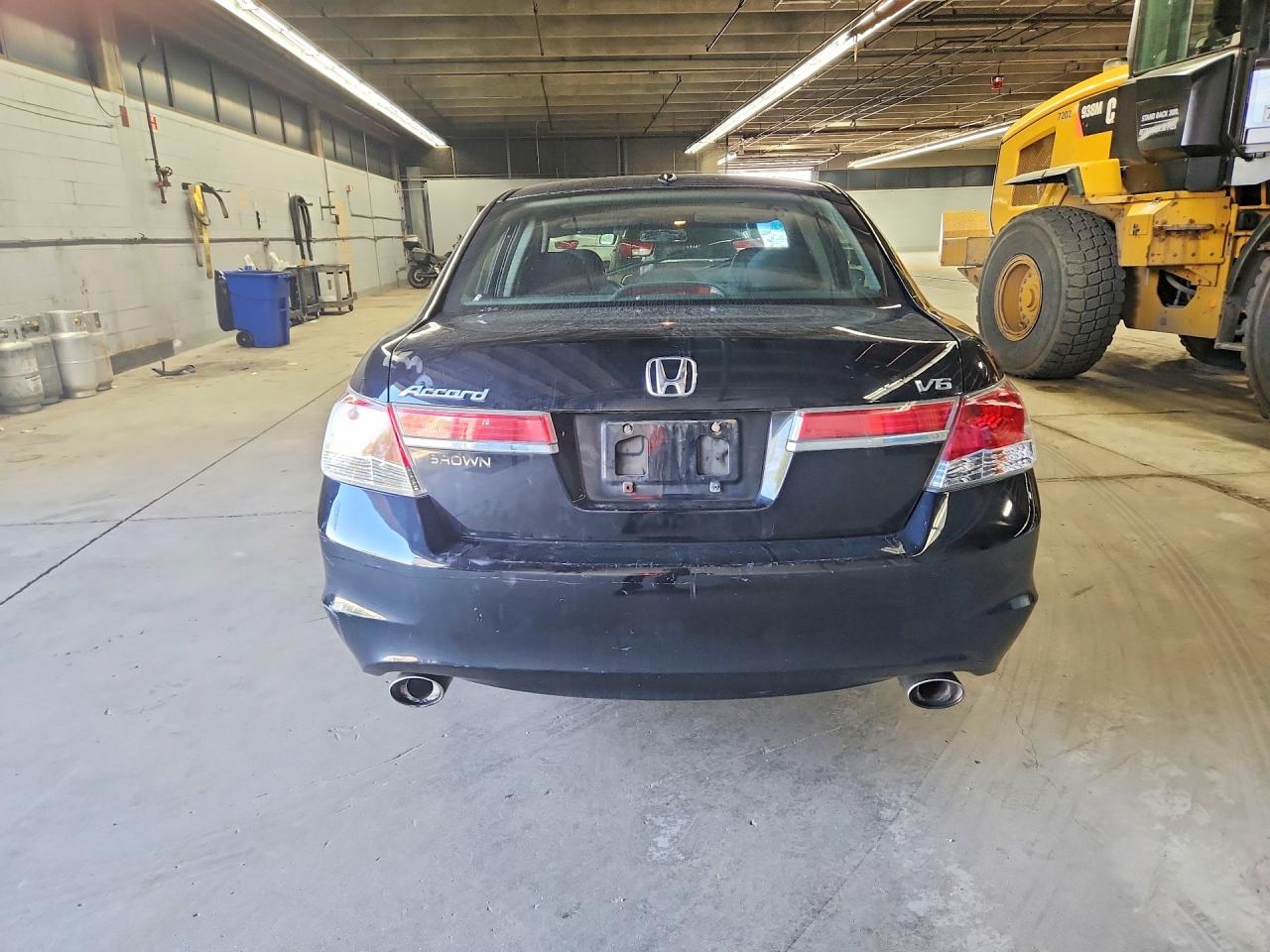 2011 Honda Accord Exl Black vin: 1HGCP3F82BA001401