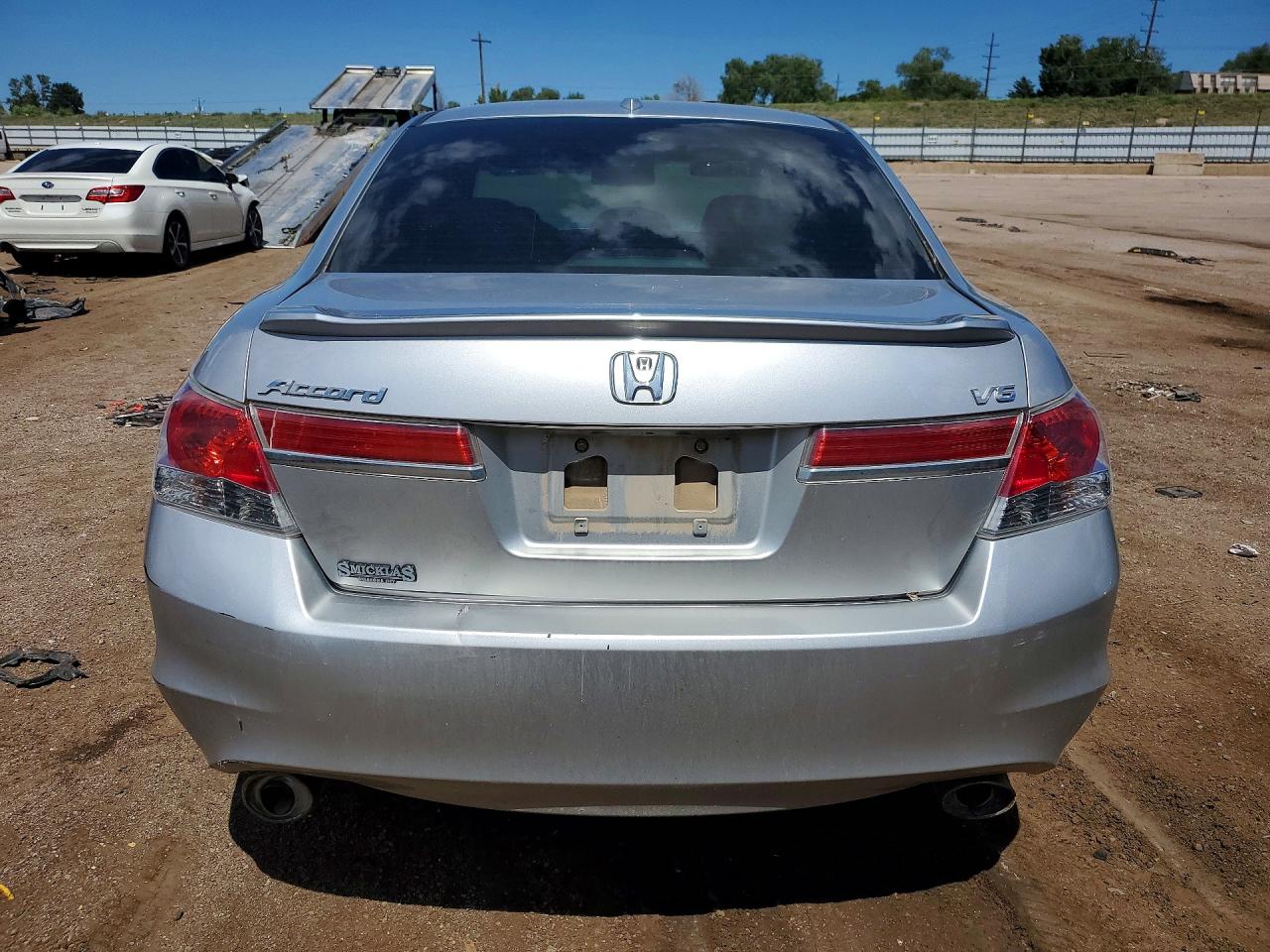 2011 Honda Accord Exl Silver vin: 1HGCP3F82BA009949