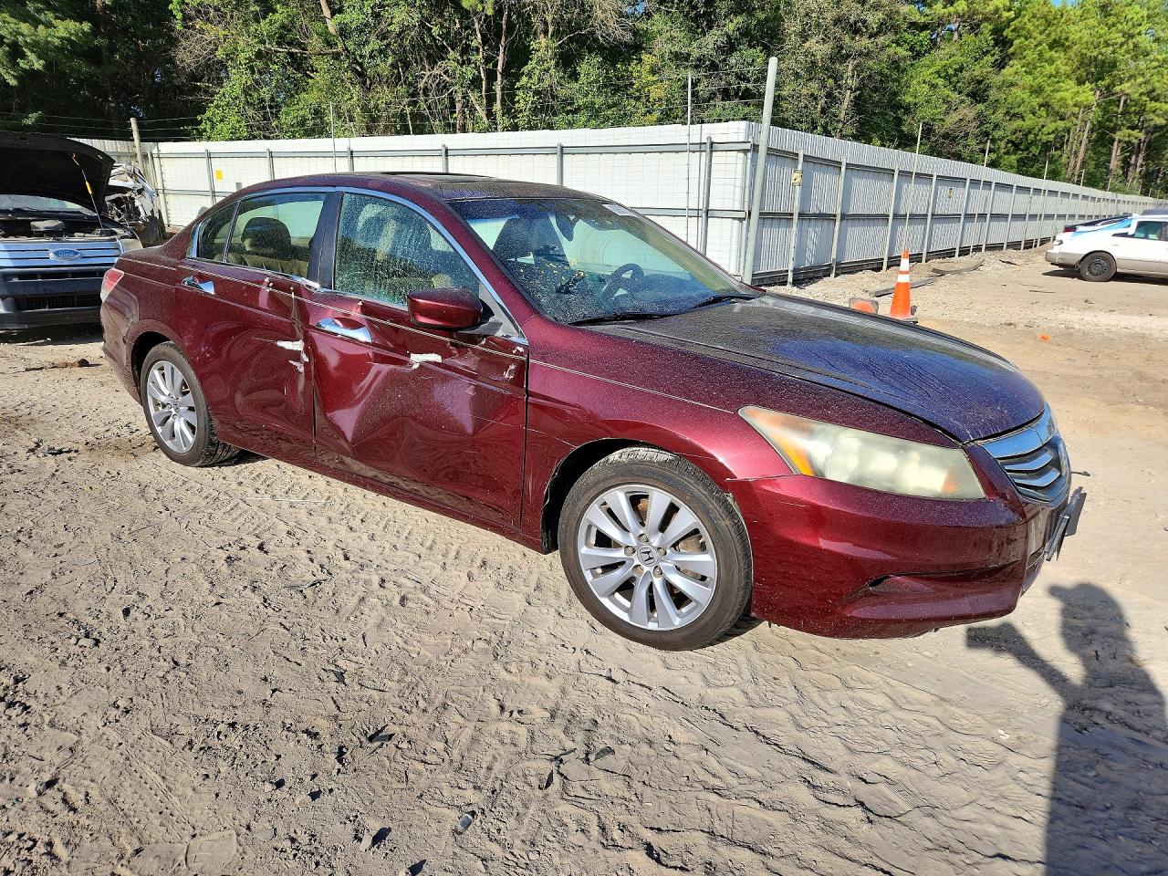 2011 Honda Accord Exl Burgundy vin: 1HGCP3F82BA015346