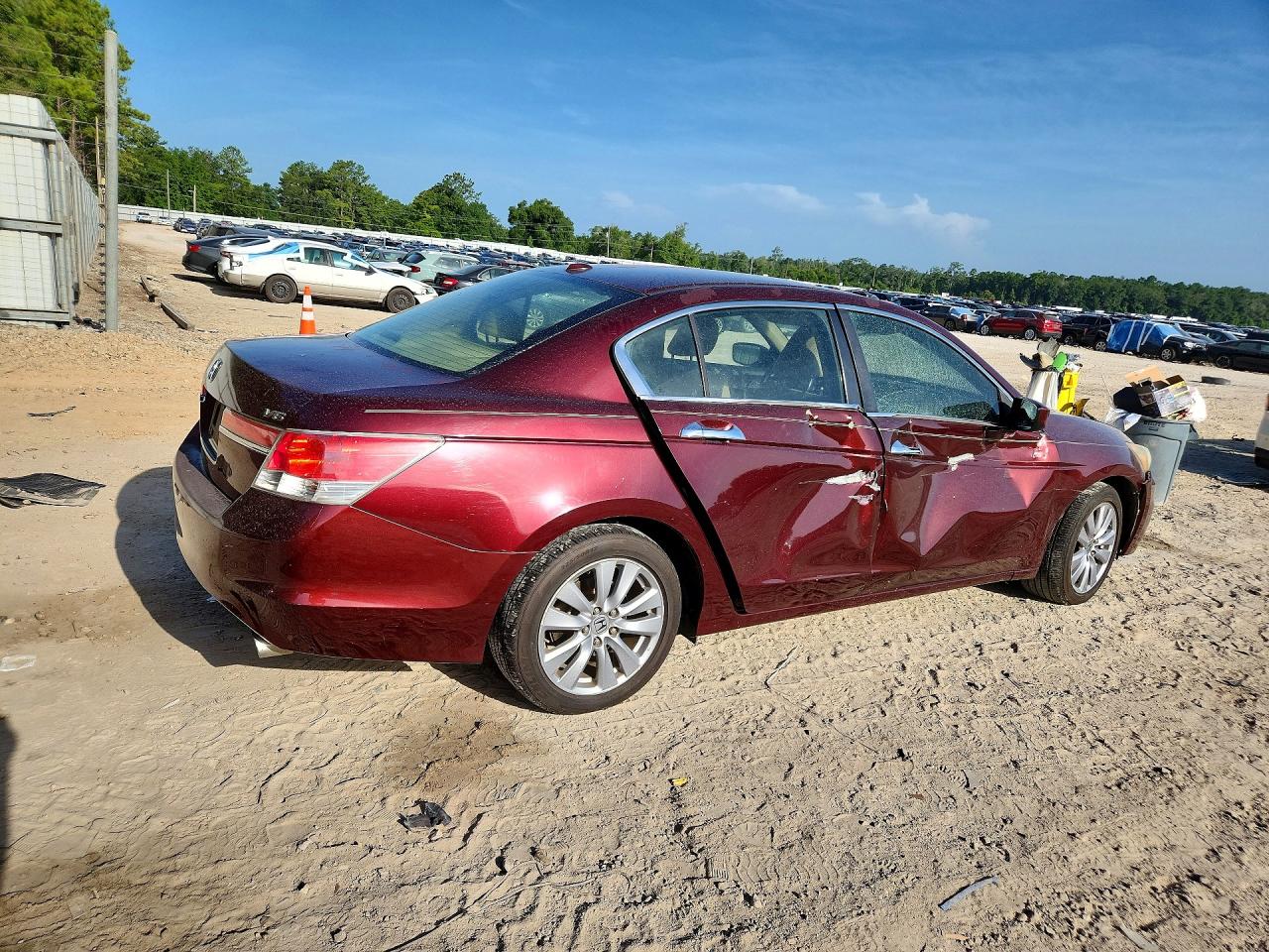 2011 Honda Accord Exl Burgundy vin: 1HGCP3F82BA015346