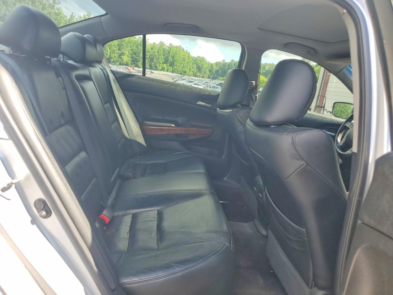 2011 Honda Accord Exl Silver vin: 1HGCP3F82BA030350