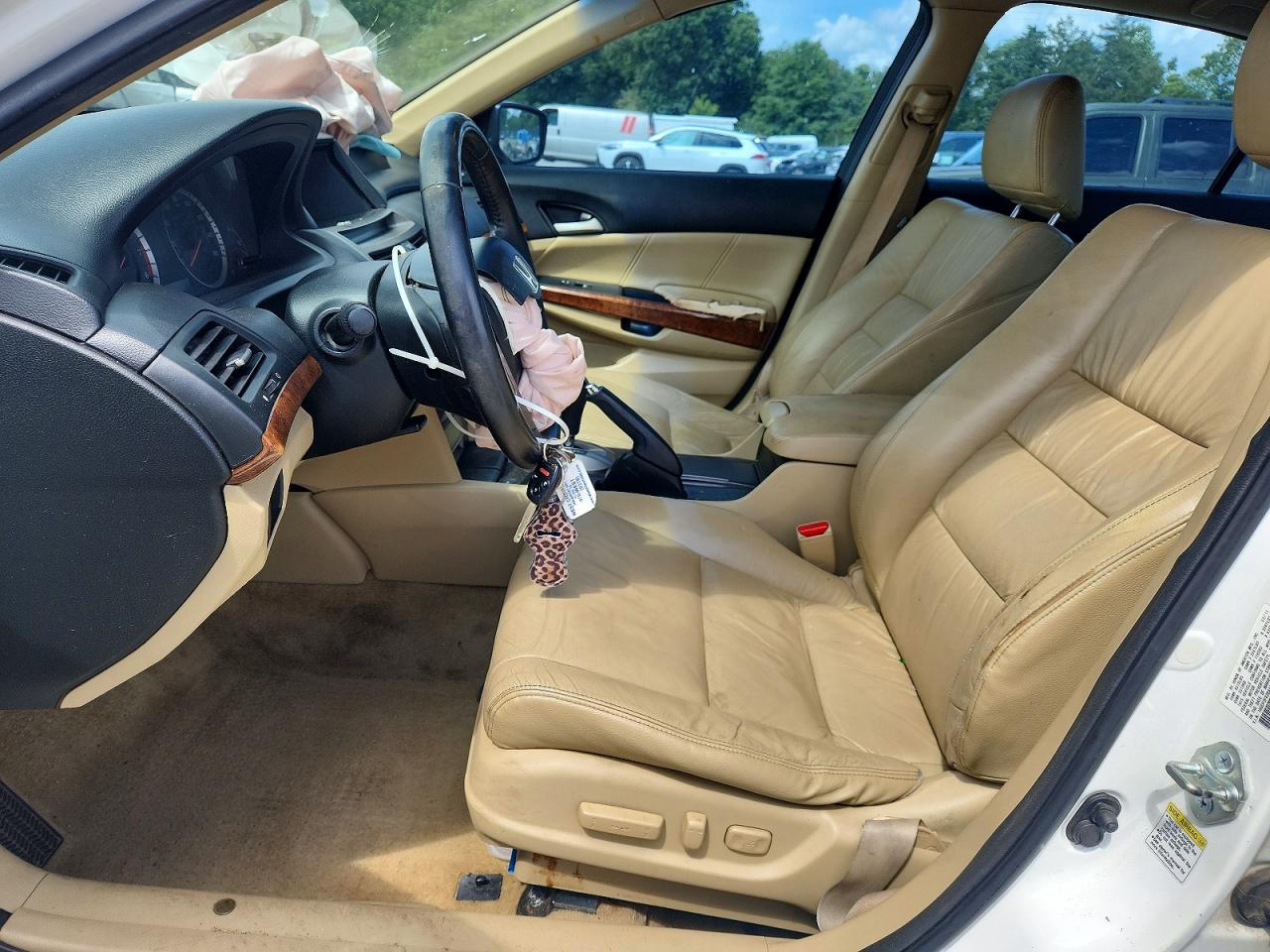 2011 Honda Accord Exl Белый vin: 1HGCP3F82BA031093