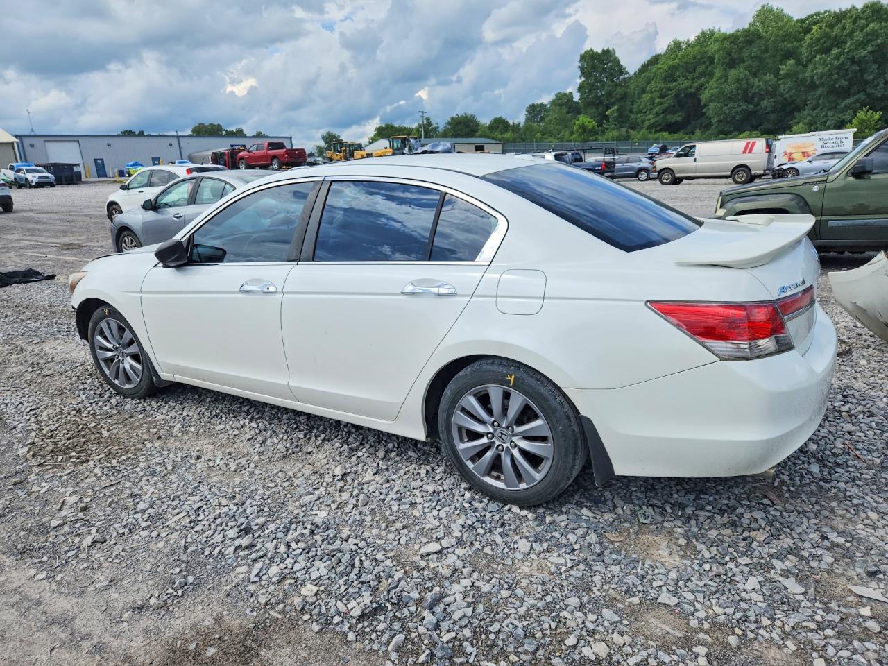 2011 Honda Accord Exl Белый vin: 1HGCP3F82BA031093