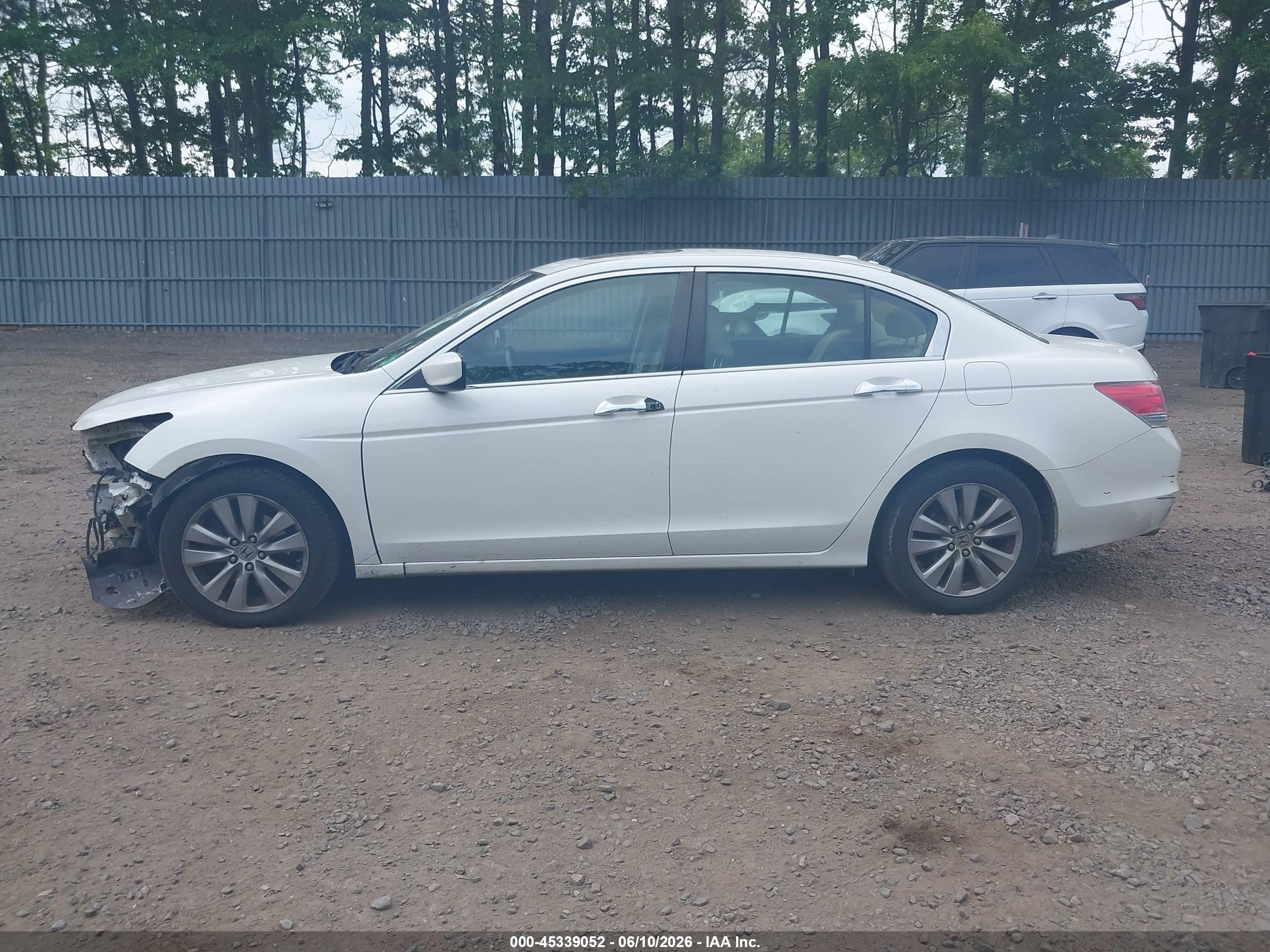 2012 Honda Accord 3.5 Ex-l White vin: 1HGCP3F82CA000279