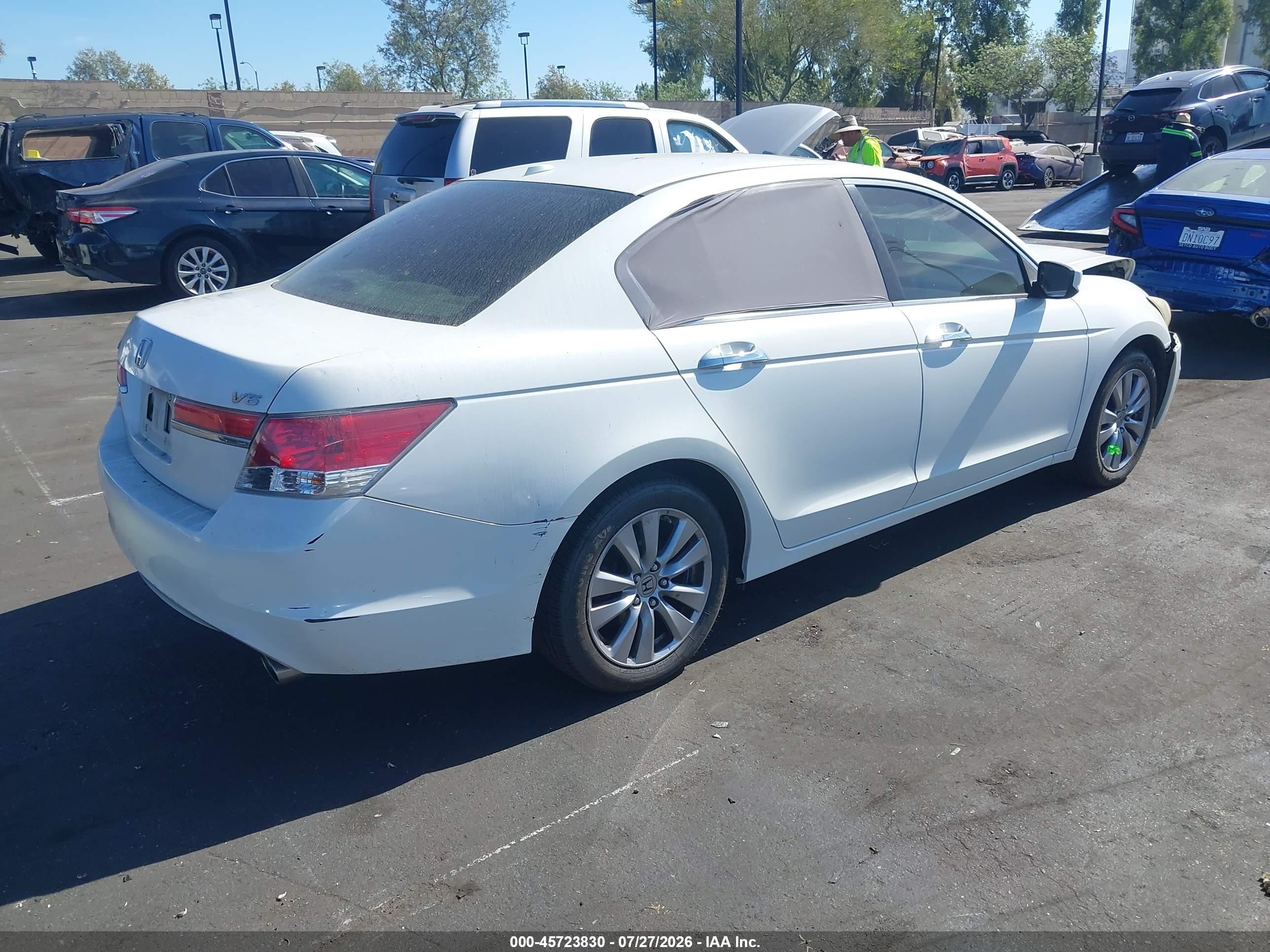 2012 Honda Accord 3.5 Ex-l White vin: 1HGCP3F82CA010052