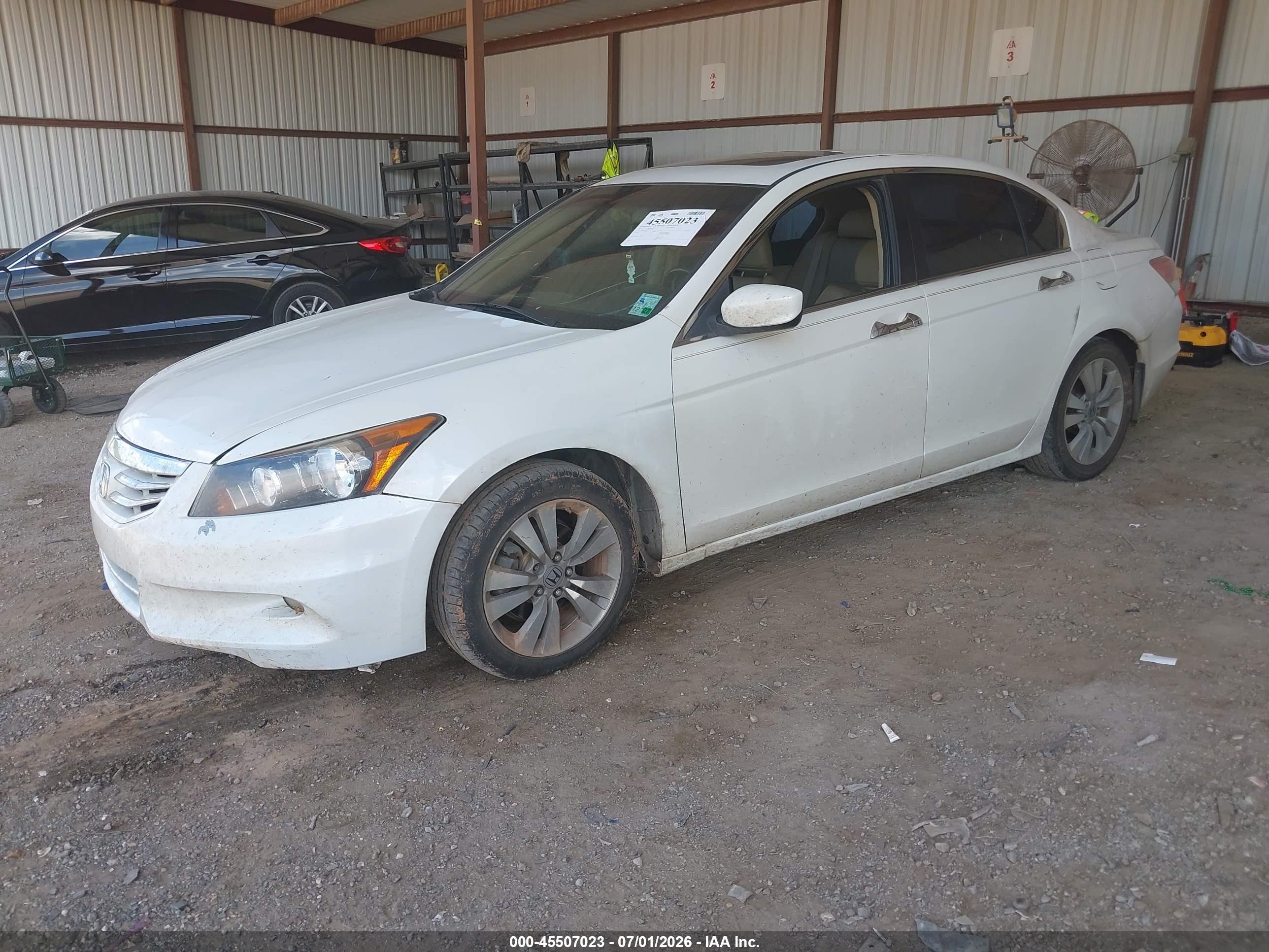 2012 Honda Accord 3.5 Ex-l White vin: 1HGCP3F82CA033413