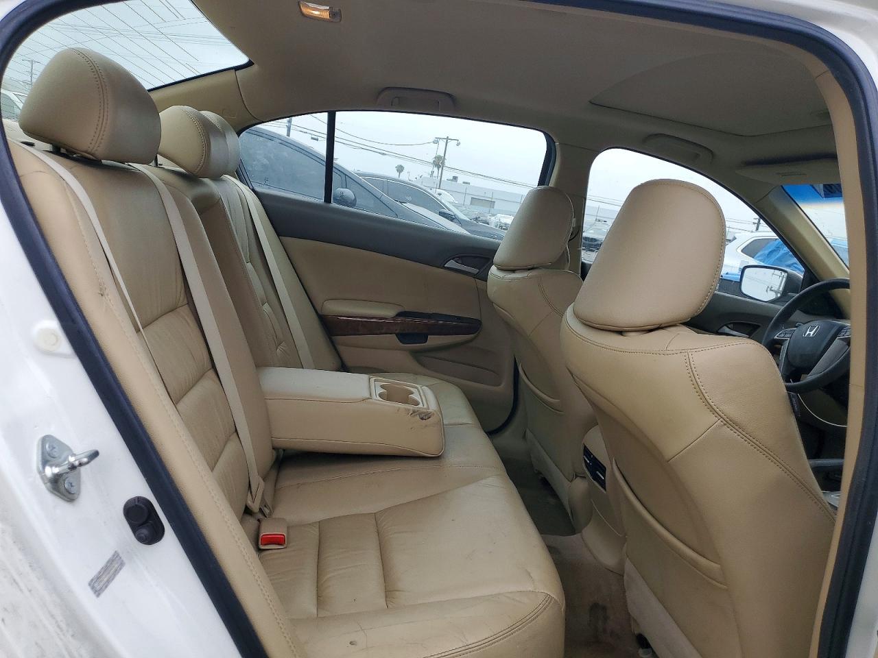 2010 Honda Accord Exl Белый vin: 1HGCP3F83AA001955