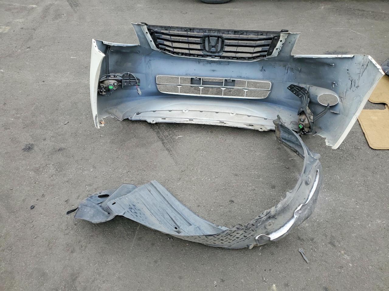 2010 Honda Accord Exl Белый vin: 1HGCP3F83AA001955