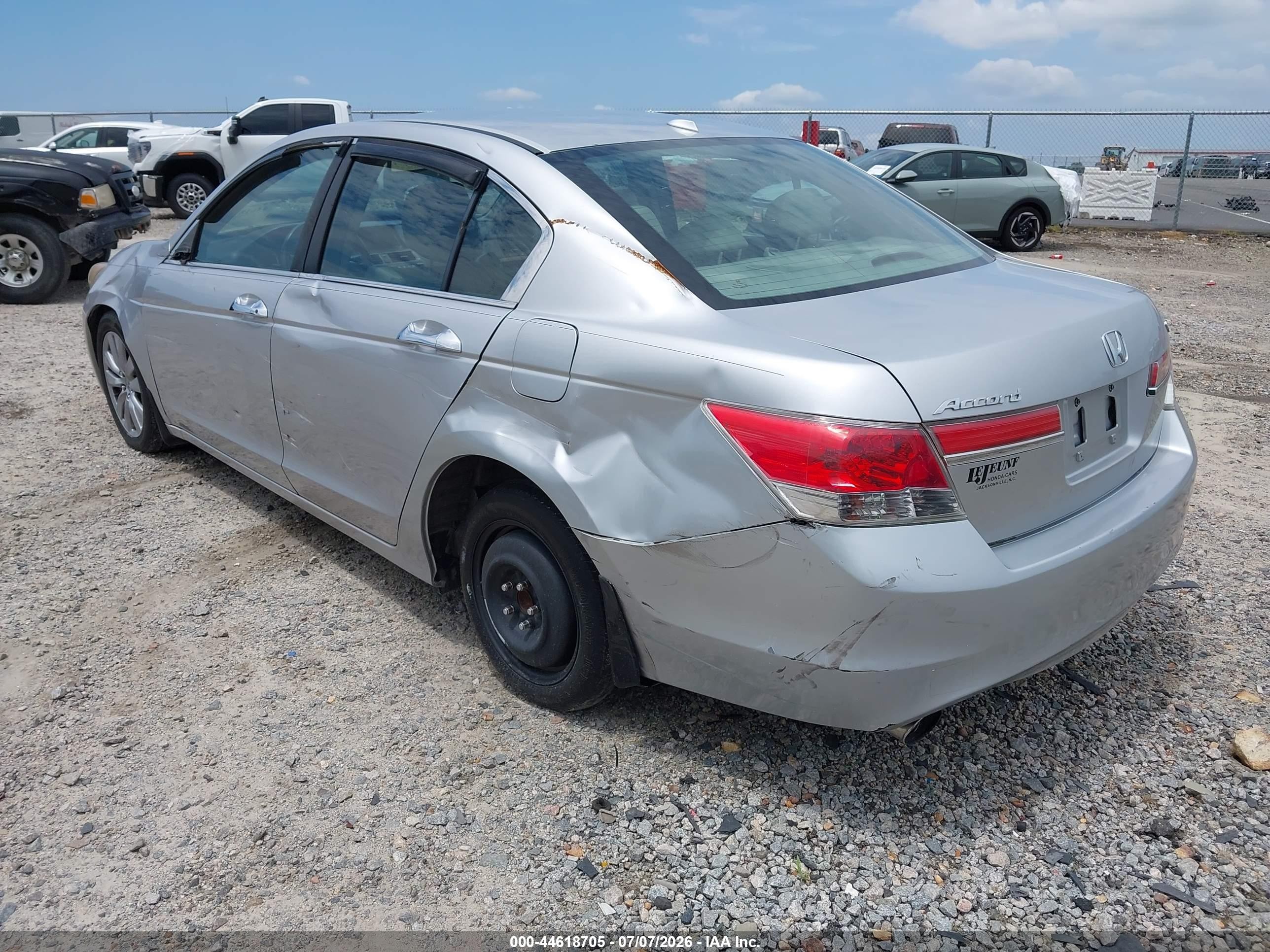 2011 Honda Accord 3.5 Ex-l Silver vin: 1HGCP3F83BA014271
