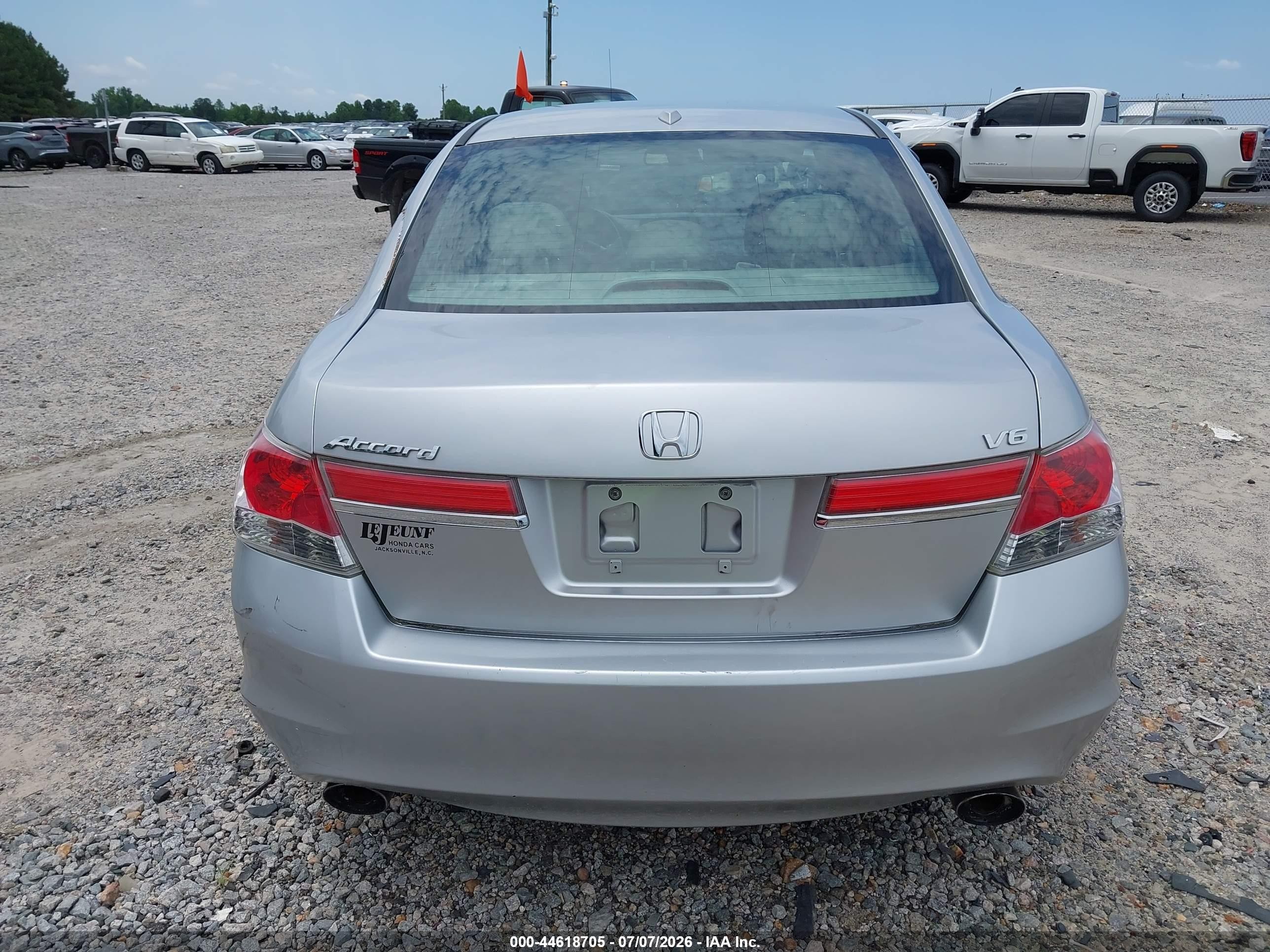 2011 Honda Accord 3.5 Ex-l Silver vin: 1HGCP3F83BA014271