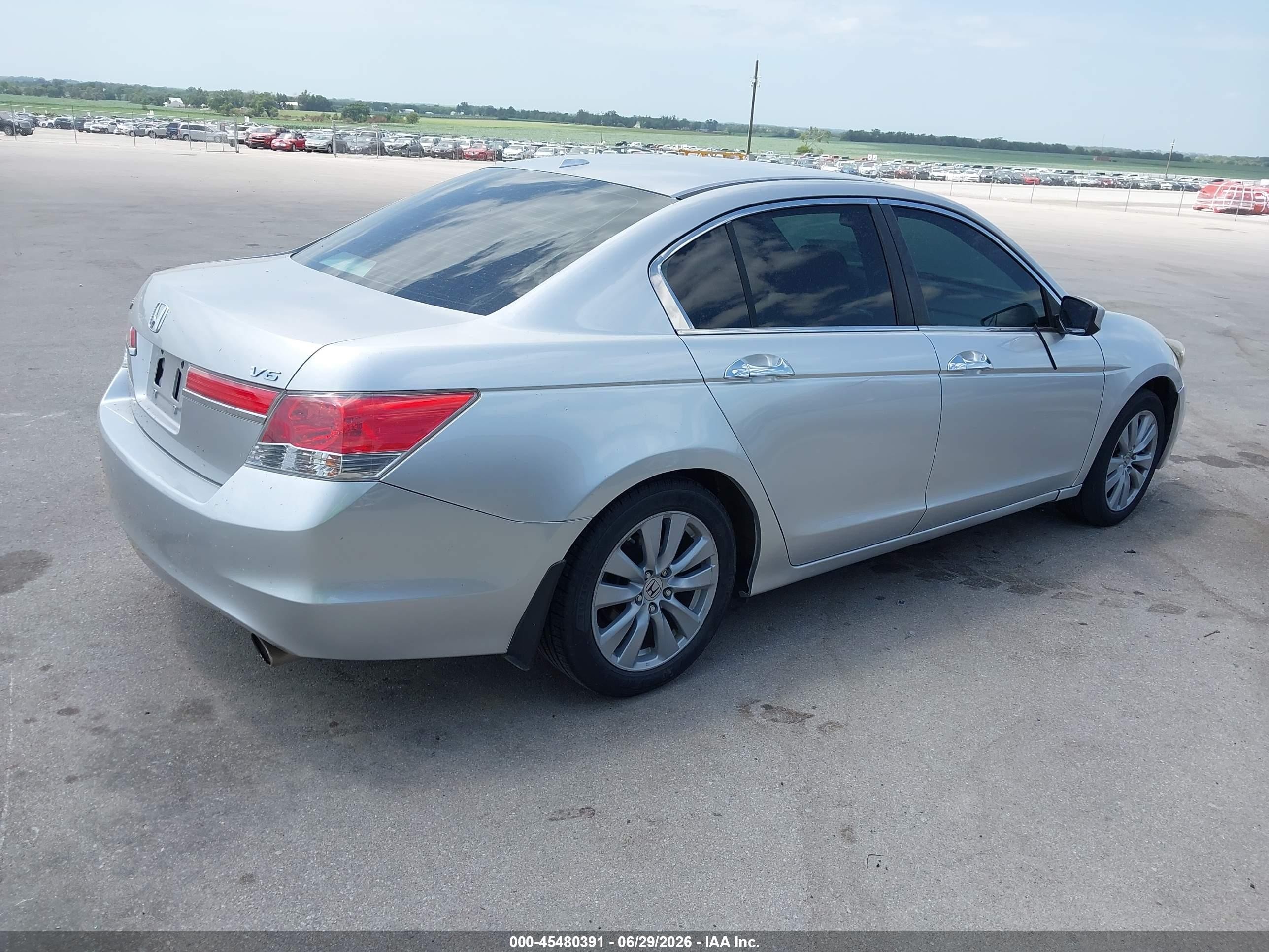 2011 Honda Accord 3.5 Ex-l Silver vin: 1HGCP3F83BA016568