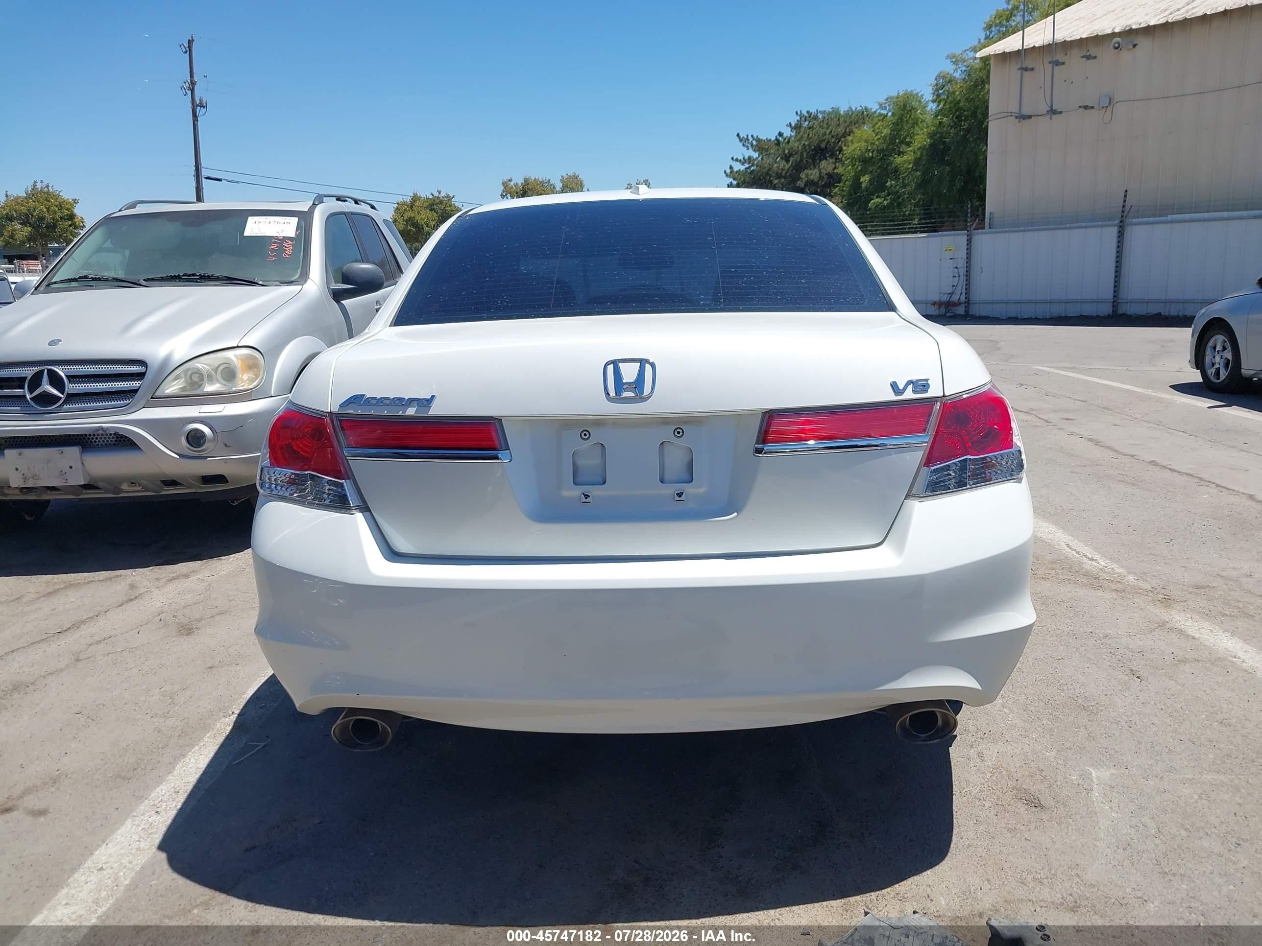 2011 Honda Accord 3.5 Ex-l White vin: 1HGCP3F83BA029613