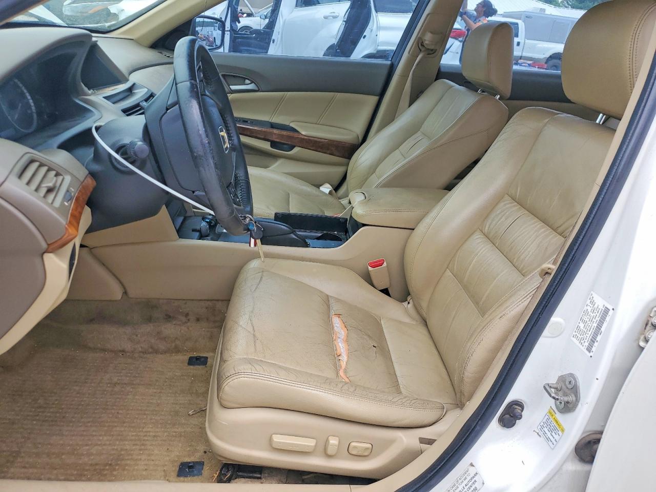 2010 Hond Accord Exl White vin: 1HGCP3F84AA016819