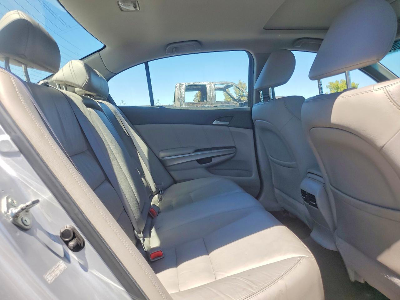2010 Honda Accord Exl Silver vin: 1HGCP3F84AA020109