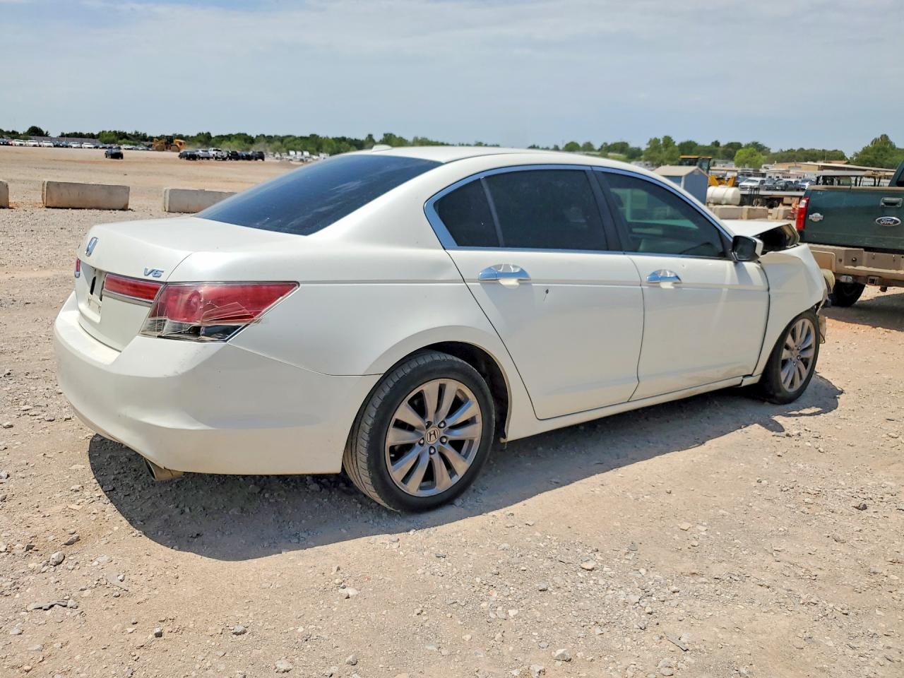 2011 Honda Accord Exl White vin: 1HGCP3F84BA000217
