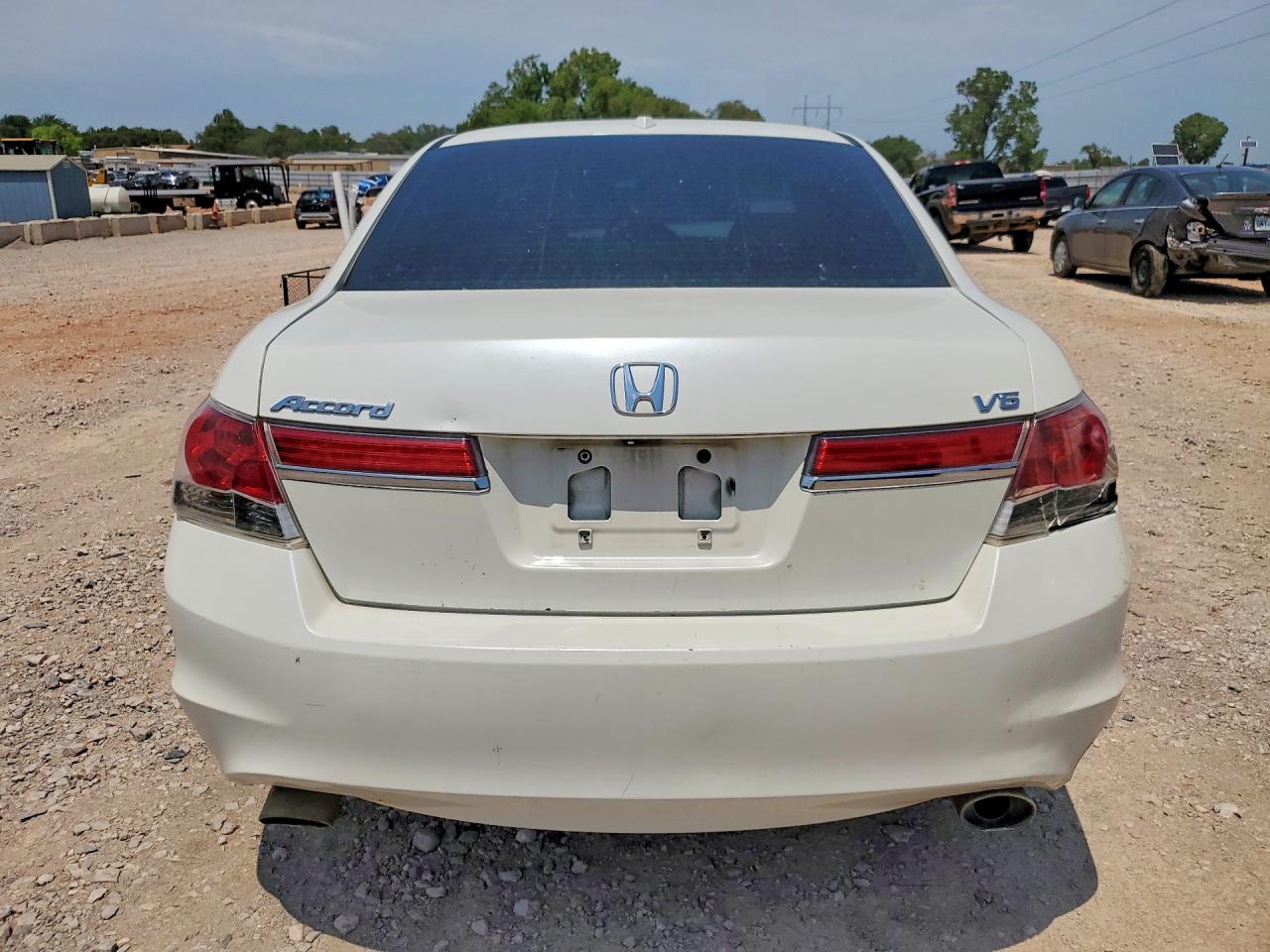 2011 Honda Accord Exl White vin: 1HGCP3F84BA000217