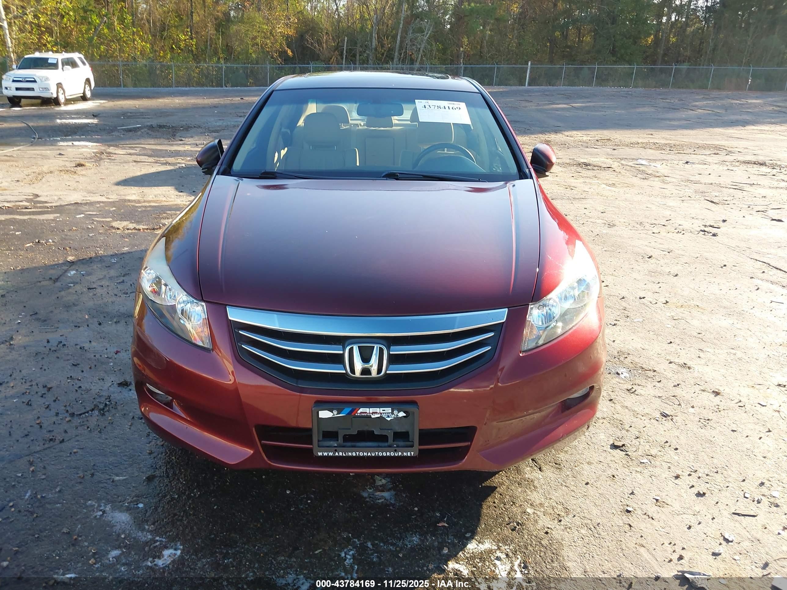 2011 Honda Accord 3.5 Ex-l Burgundy vin: 1HGCP3F84BA007832