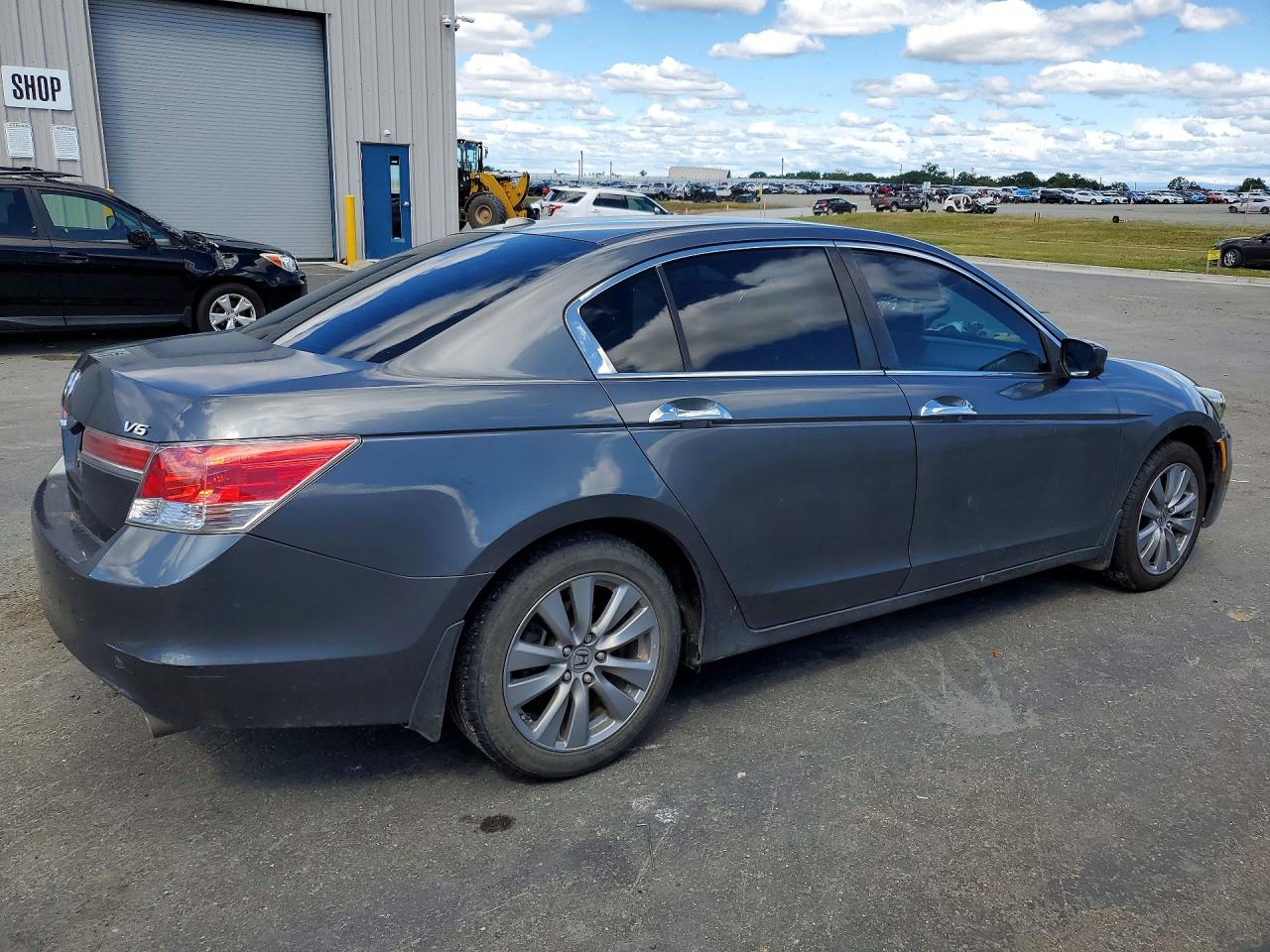 2011 Honda Accord Exl Gray vin: 1HGCP3F84BA027045