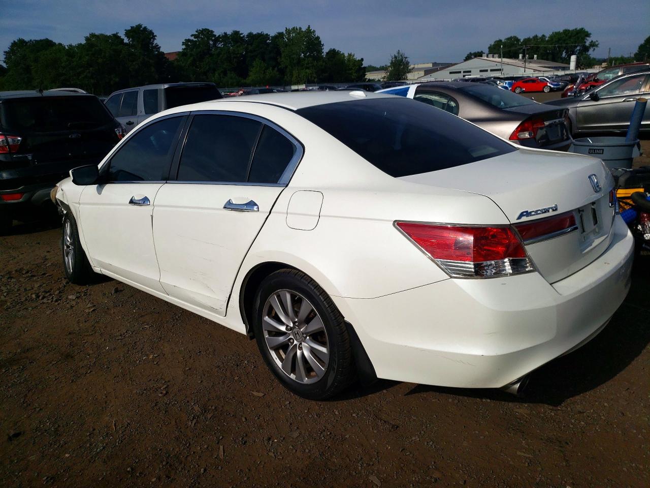 2012 Honda Accord Exl White vin: 1HGCP3F84CA001224