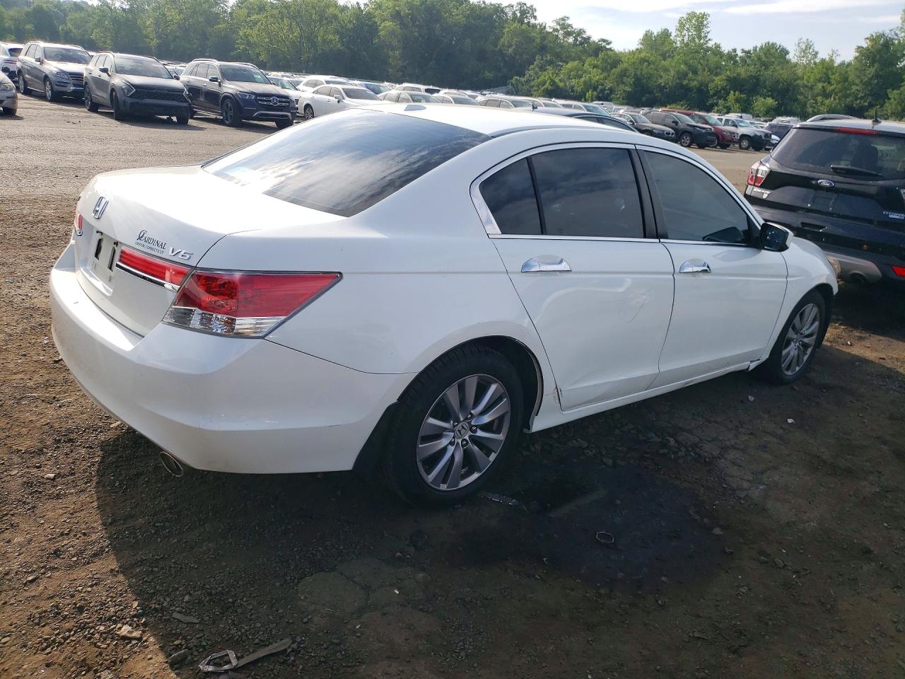 2012 Honda Accord Exl White vin: 1HGCP3F84CA001224