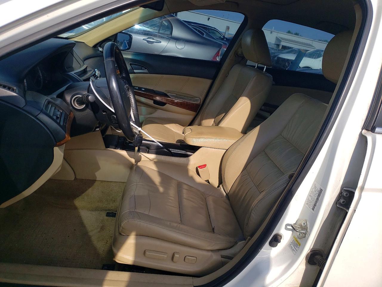 2012 Honda Accord Exl White vin: 1HGCP3F84CA001224