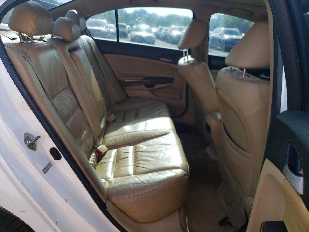 2012 Honda Accord Exl White vin: 1HGCP3F84CA001224