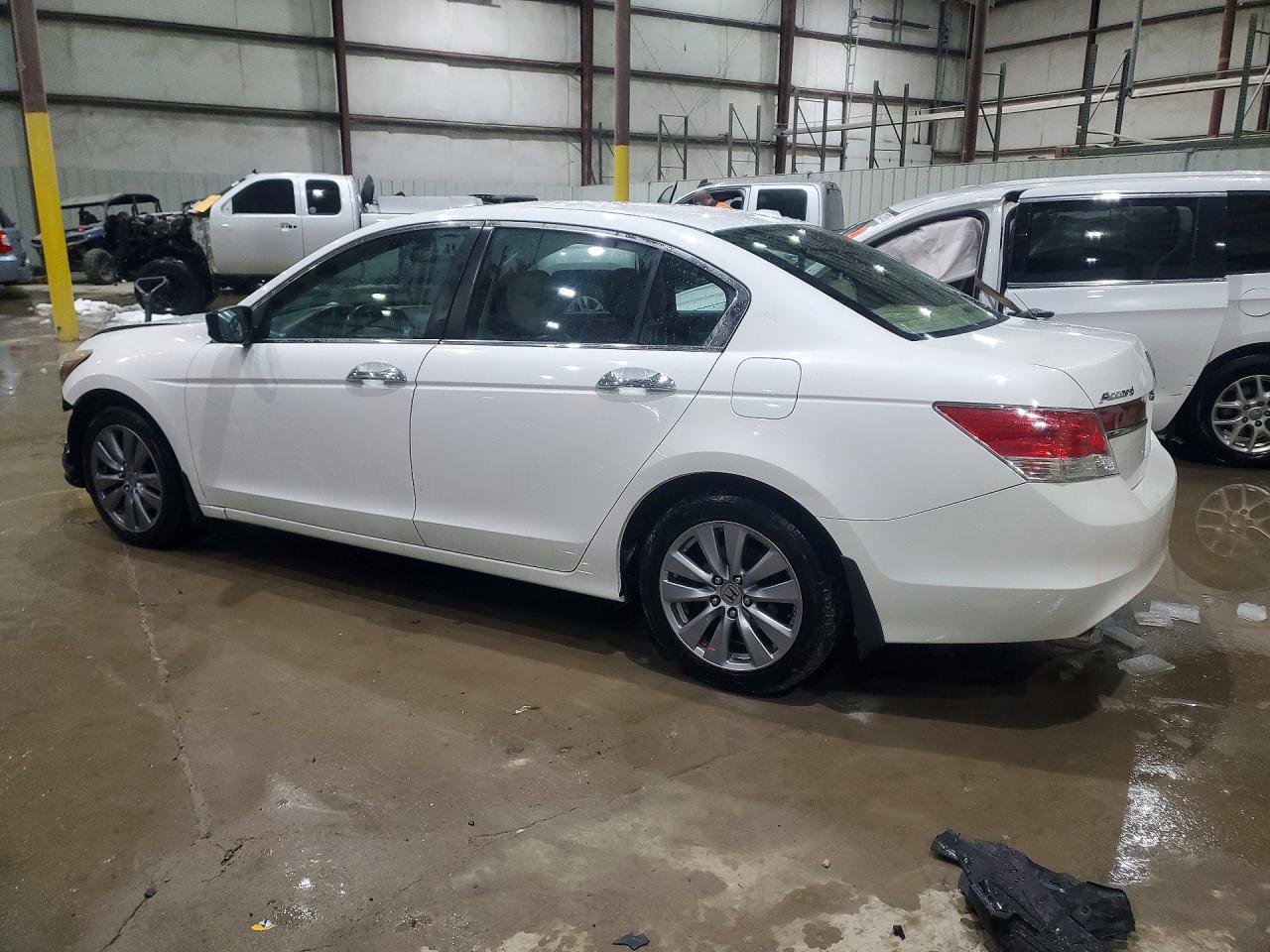 2012 Honda Accord Exl White vin: 1HGCP3F84CA001725