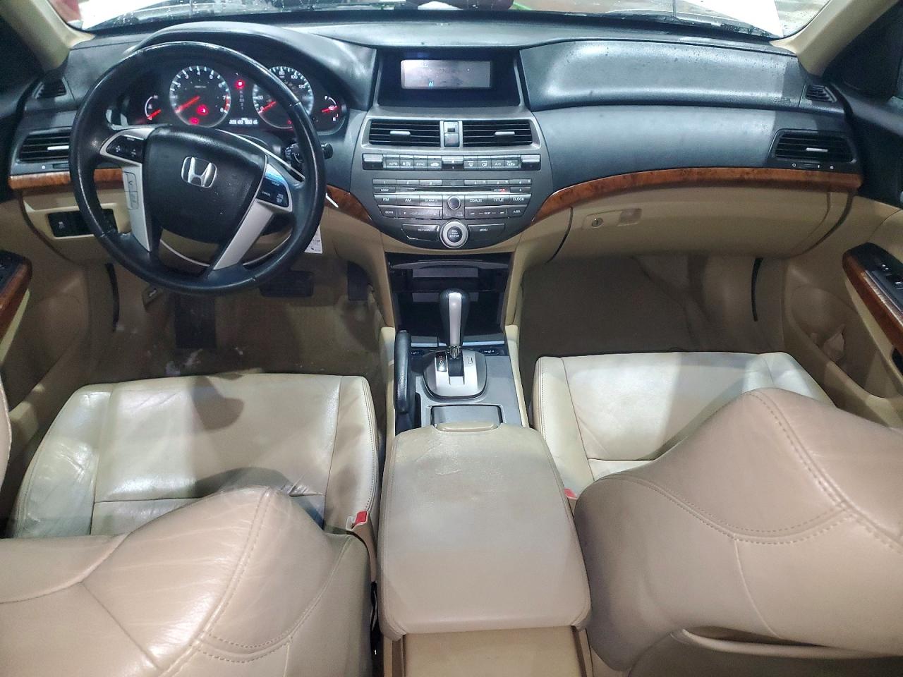 2012 Honda Accord Exl White vin: 1HGCP3F84CA001725