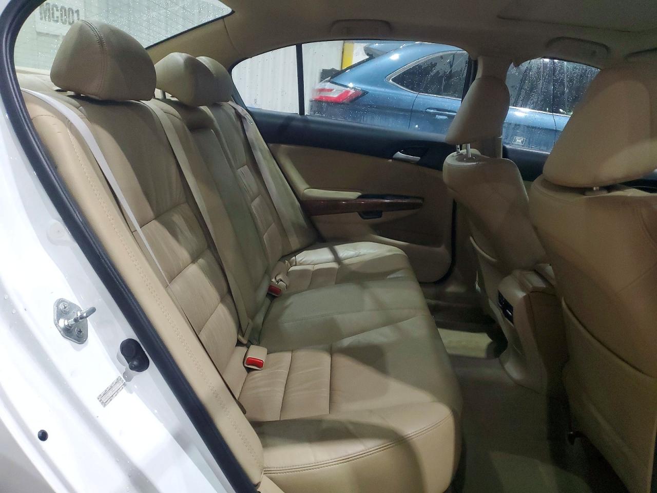 2012 Honda Accord Exl White vin: 1HGCP3F84CA001725
