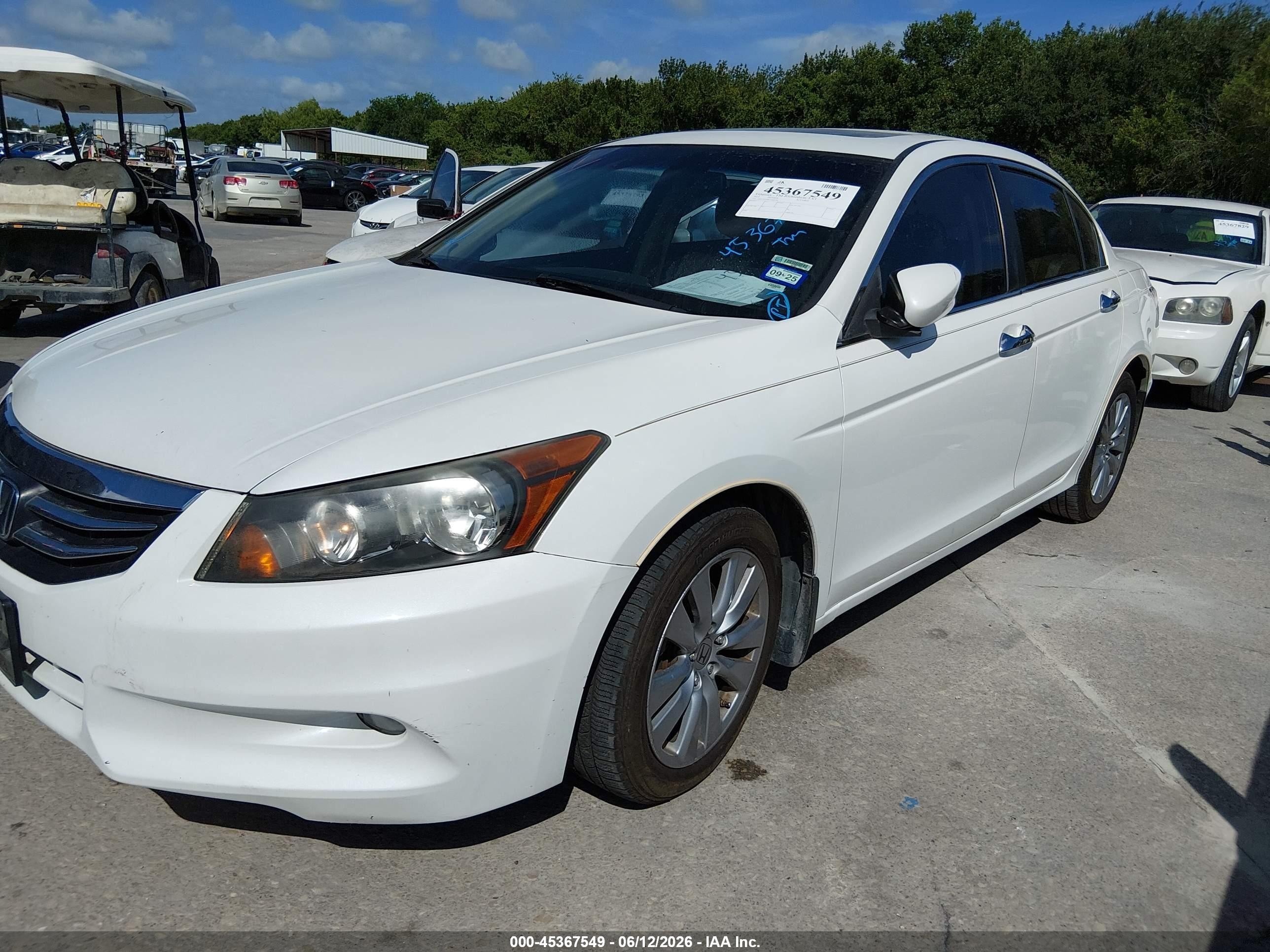 2012 Honda Accord 3.5 Ex-l White vin: 1HGCP3F84CA009744
