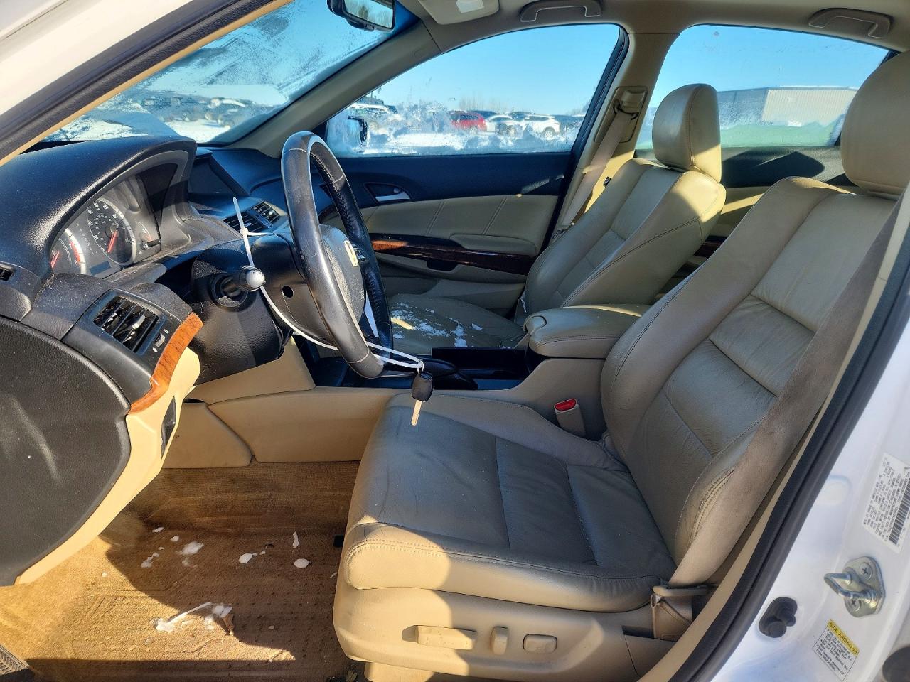 2012 Honda Accord Exl White vin: 1HGCP3F84CA039925