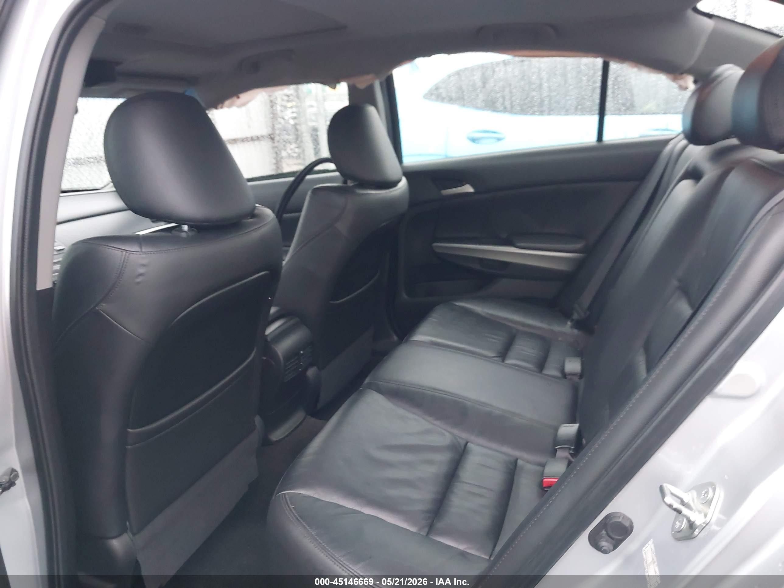 2010 Honda Accord 3.5 Ex-l Silver vin: 1HGCP3F85AA003237