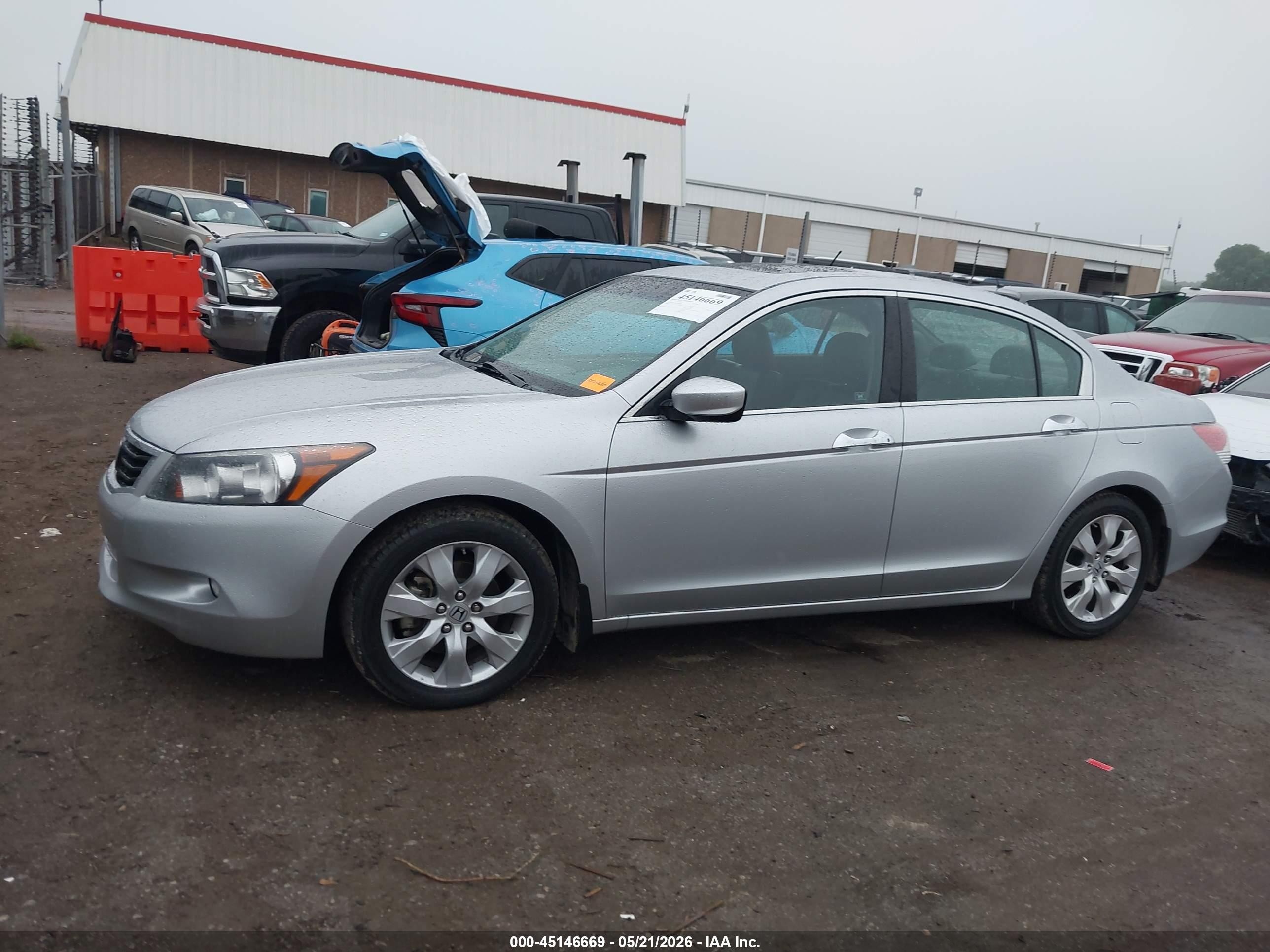 2010 Honda Accord 3.5 Ex-l Silver vin: 1HGCP3F85AA003237