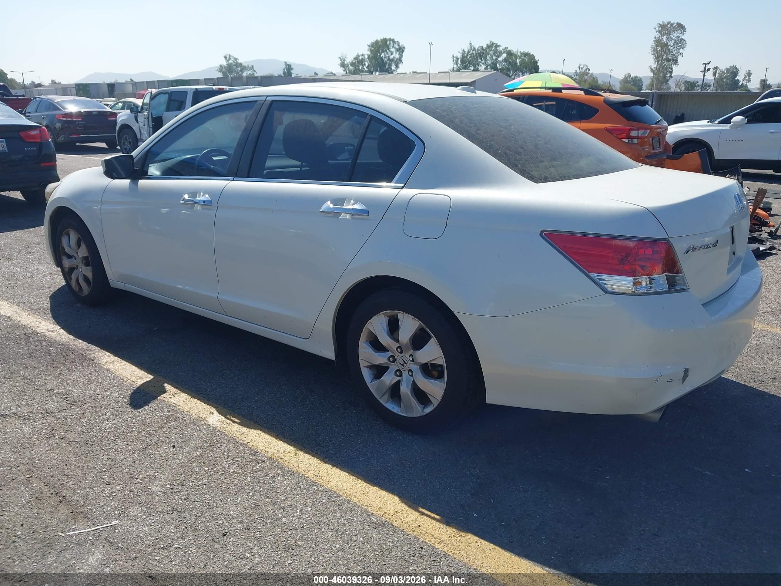 2010 Honda Accord 3.5 Ex-l White vin: 1HGCP3F85AA026467