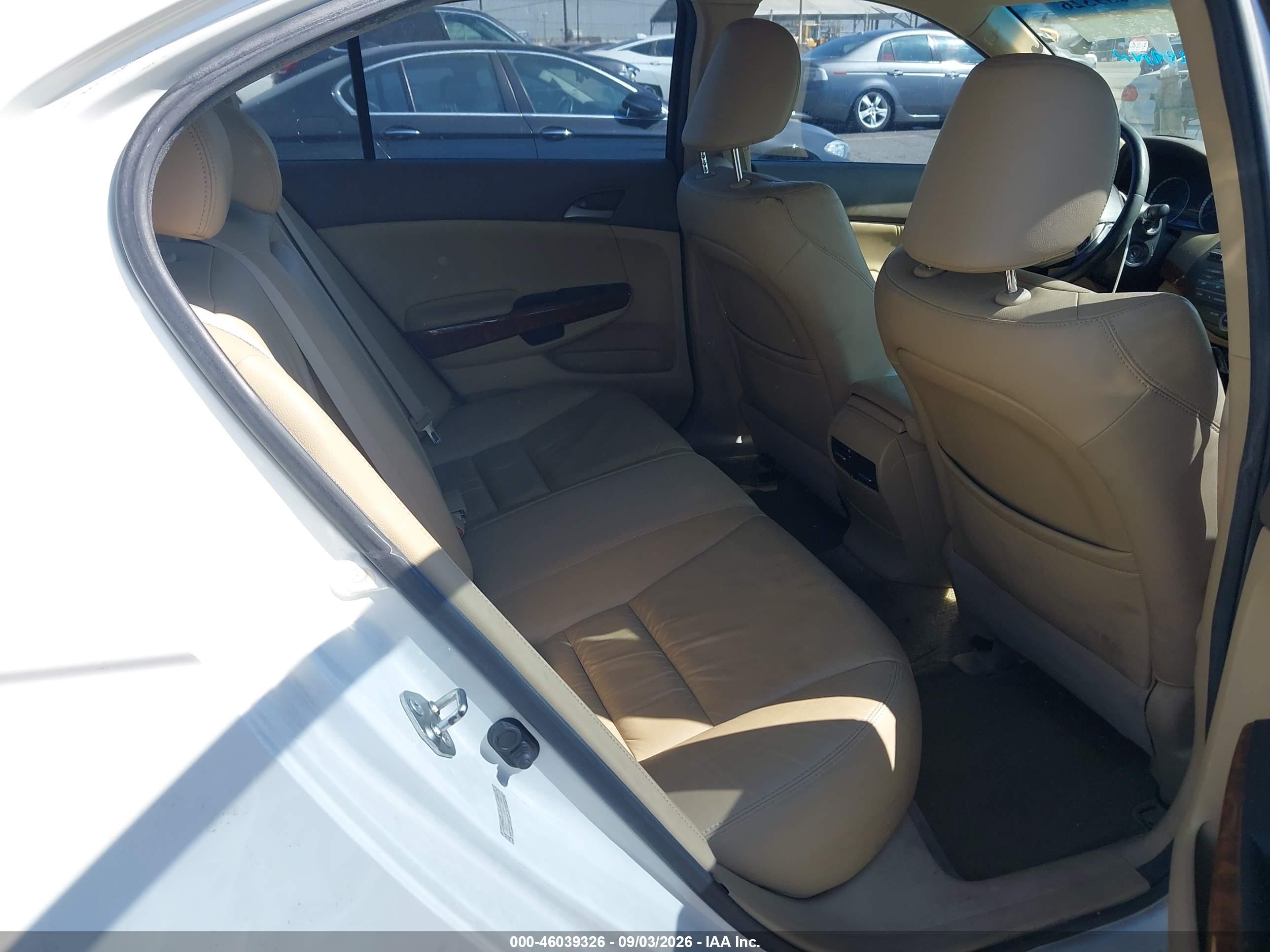 2010 Honda Accord 3.5 Ex-l White vin: 1HGCP3F85AA026467