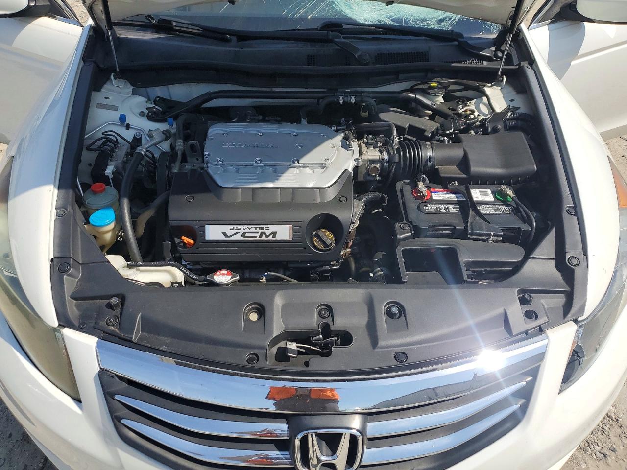 2011 Honda Accord Exl White vin: 1HGCP3F85BA003580