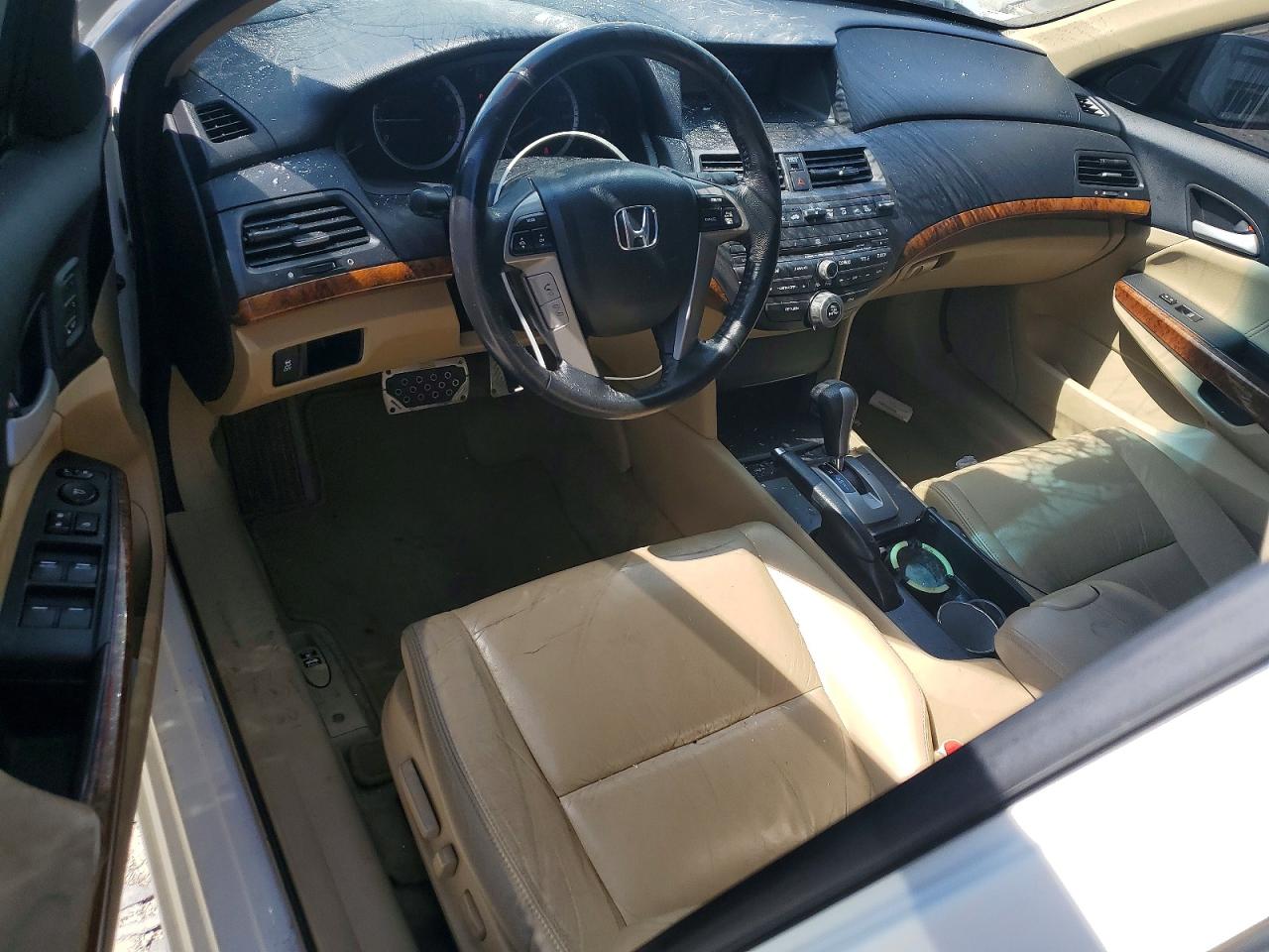 2011 Honda Accord Exl White vin: 1HGCP3F85BA003580