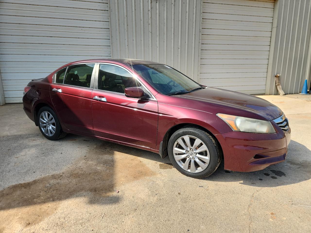 2012 Honda Accord Exl Maroon vin: 1HGCP3F85CA035401 Damage: Right Rear Door, Dent(S) W/ Paint Dmg, 2 To 3 Inches
