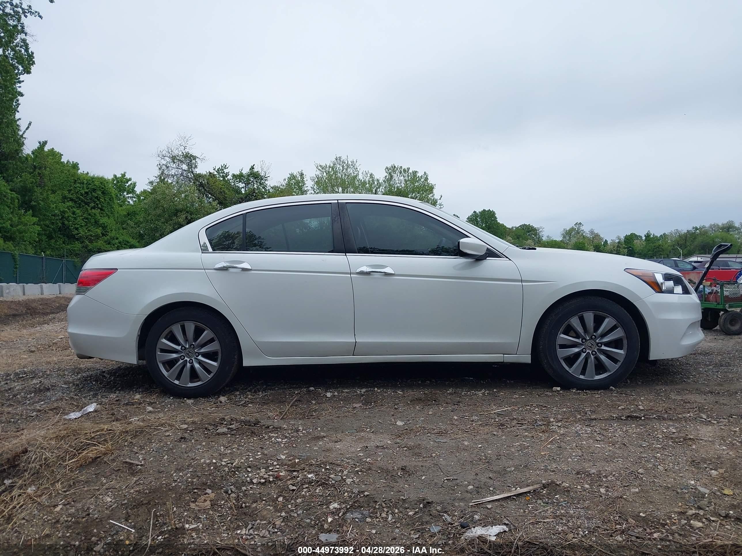2012 Honda Accord 3.5 Ex-l White vin: 1HGCP3F85CA038248