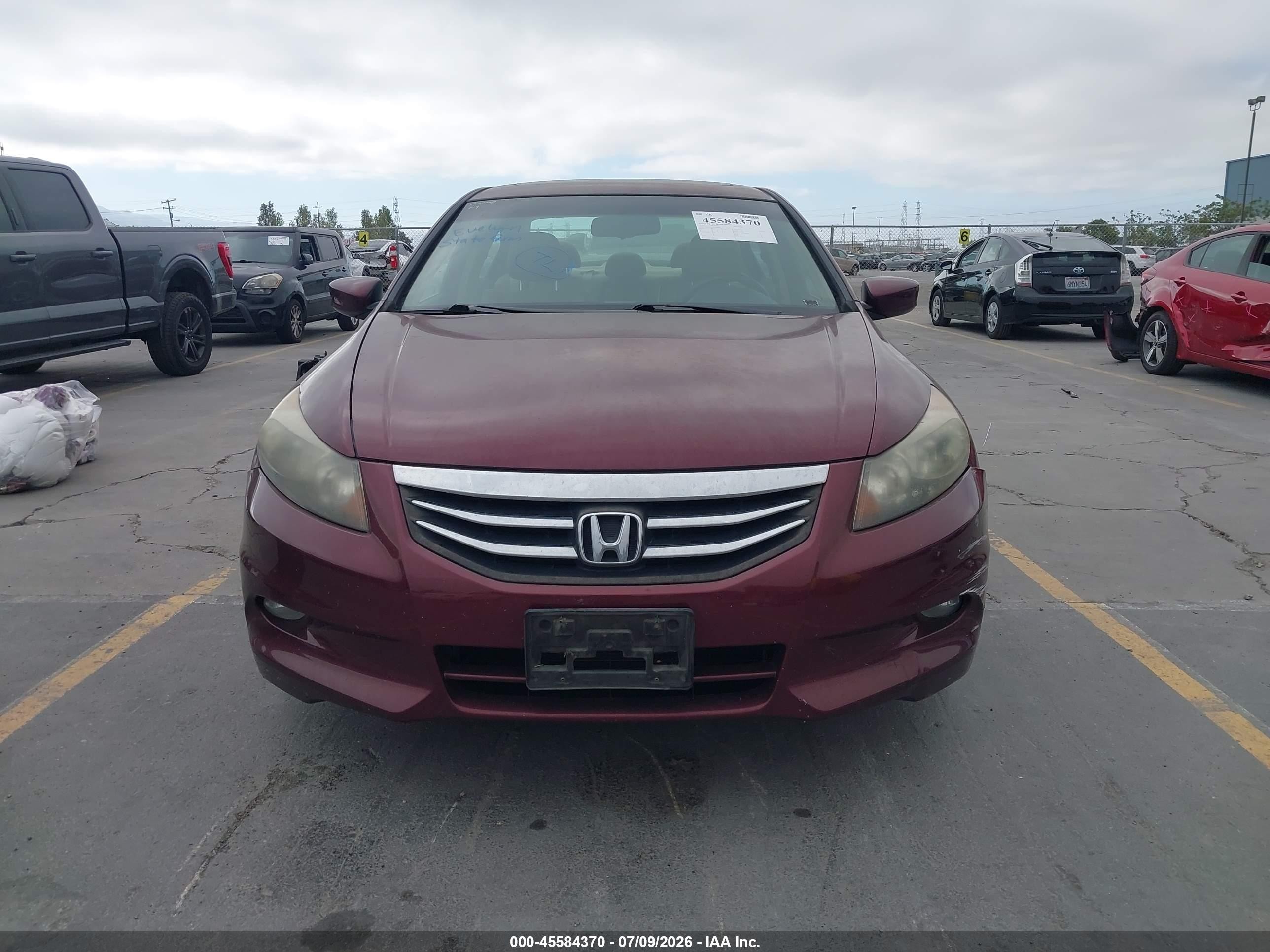 2012 Honda Accord 3.5 Ex-l Burgundy vin: 1HGCP3F85CA040209