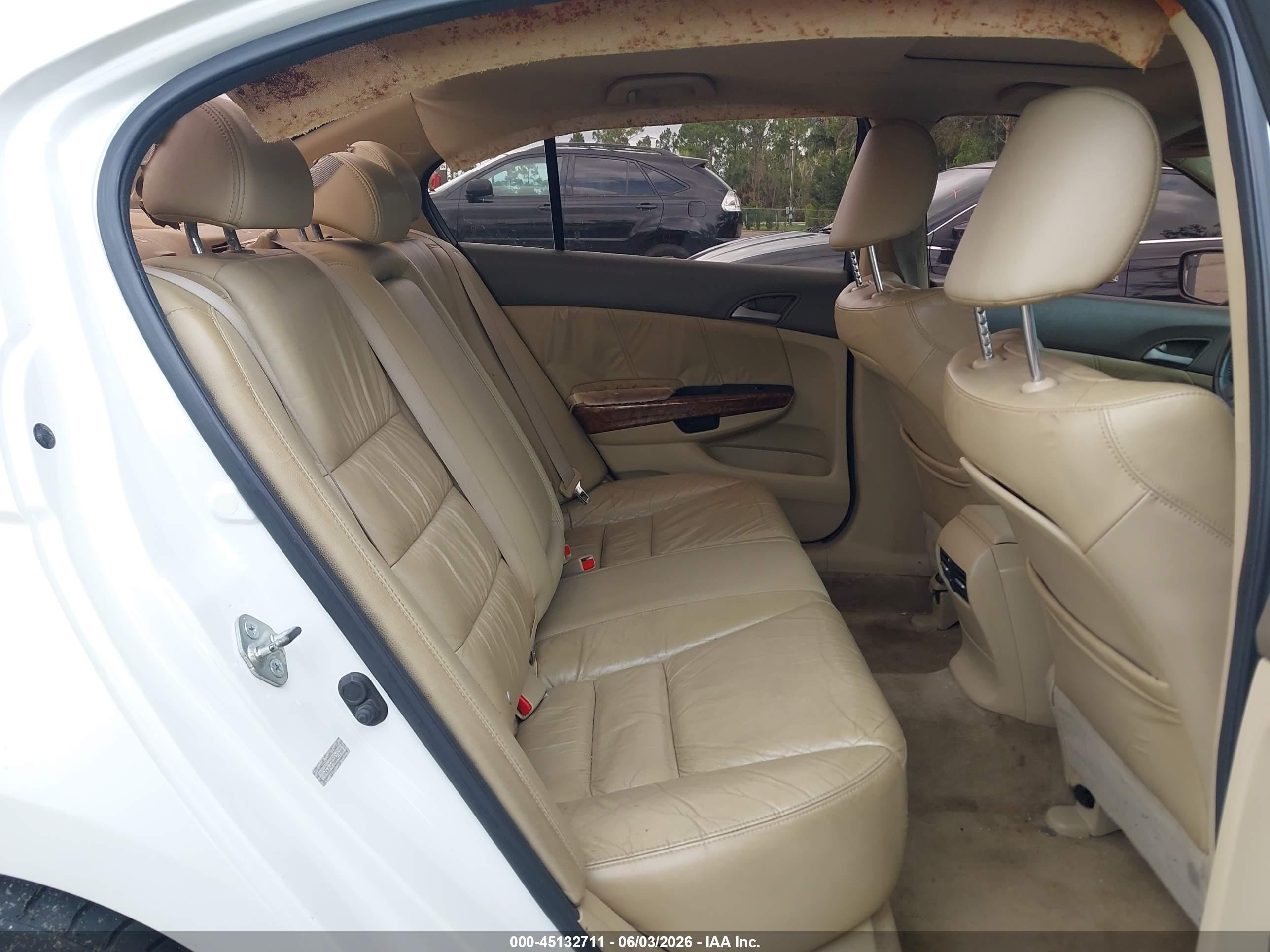 2010 Honda Accord 3.5 Ex-l White vin: 1HGCP3F86AA011900
