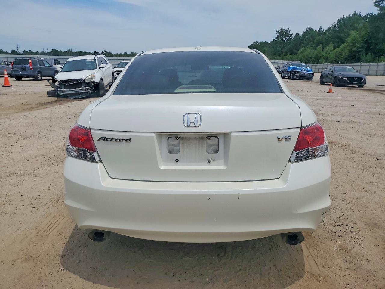 2010 Honda Accord Exl White vin: 1HGCP3F86AA026770