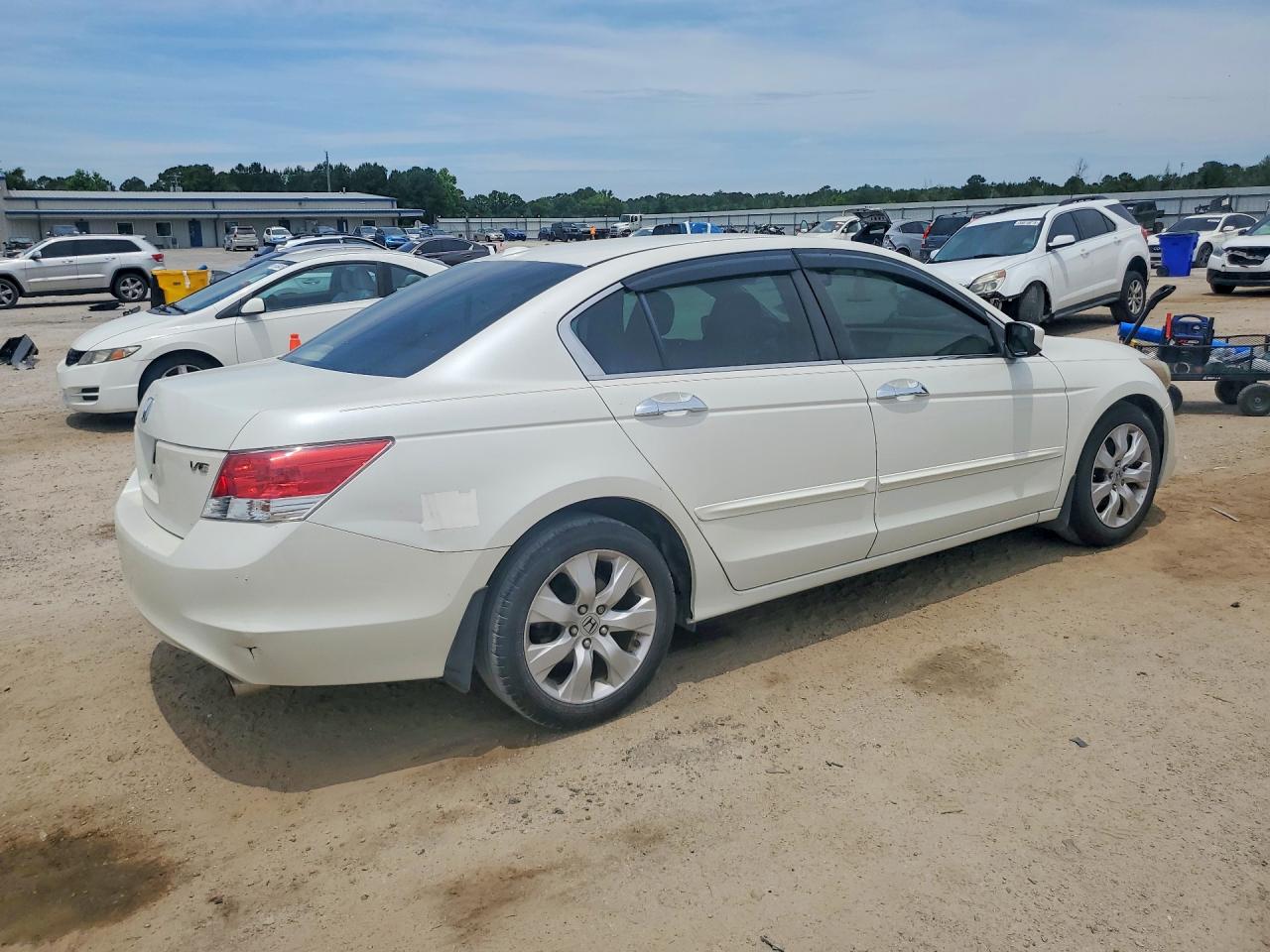 2010 Honda Accord Exl White vin: 1HGCP3F86AA026770