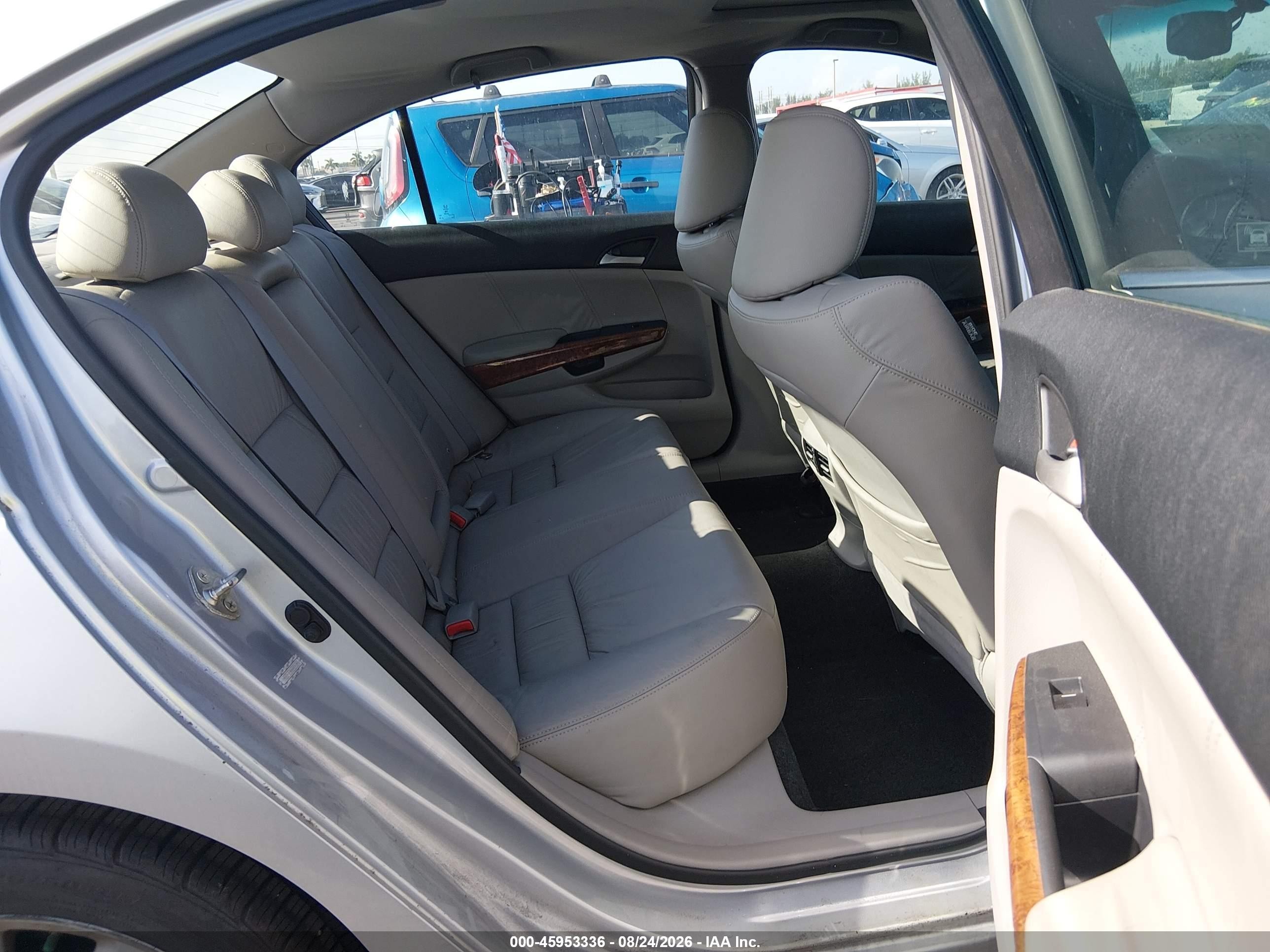 2011 Honda Accord 3.5 Ex-l Серебряный vin: 1HGCP3F86BA016595
